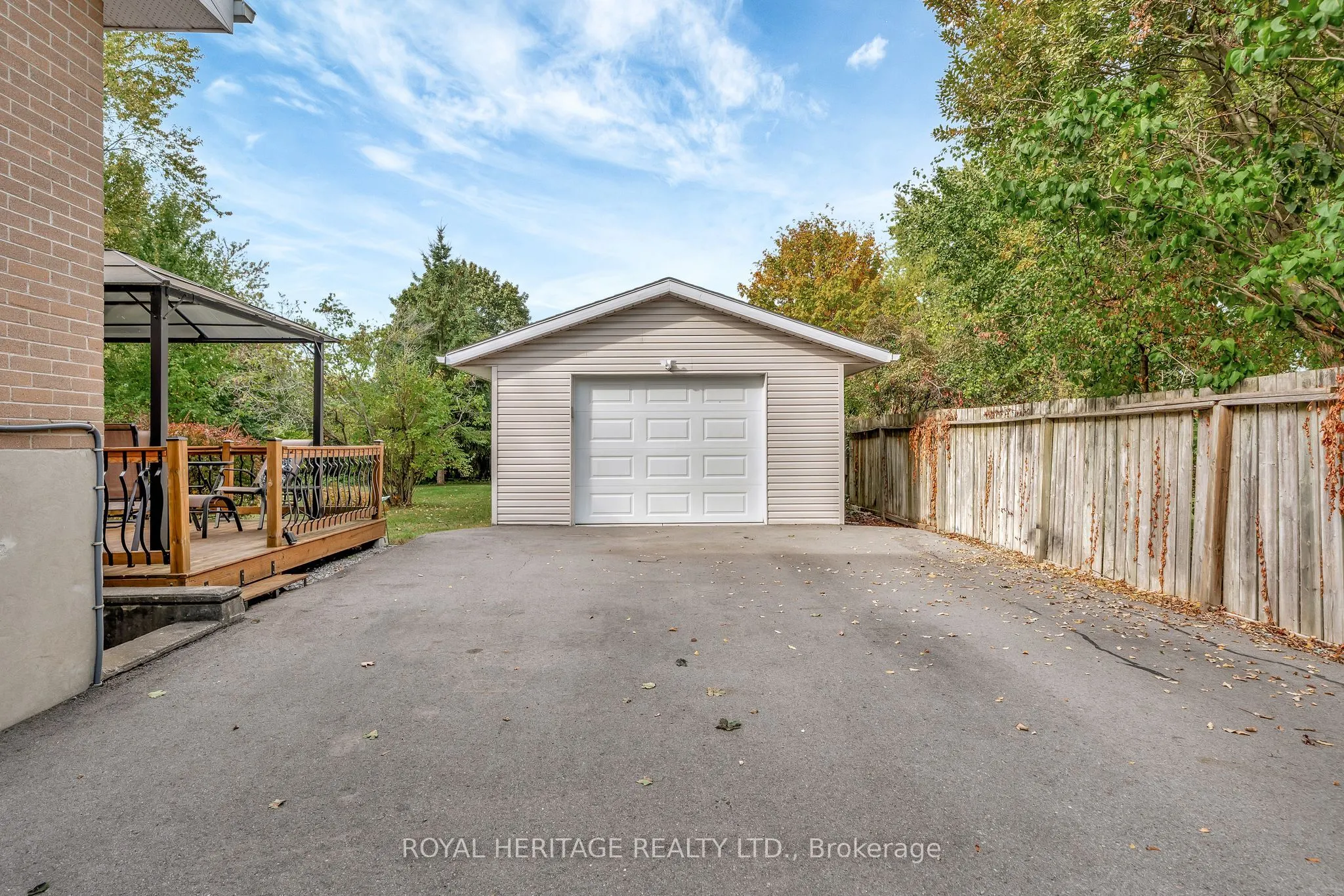 32 Glen Road