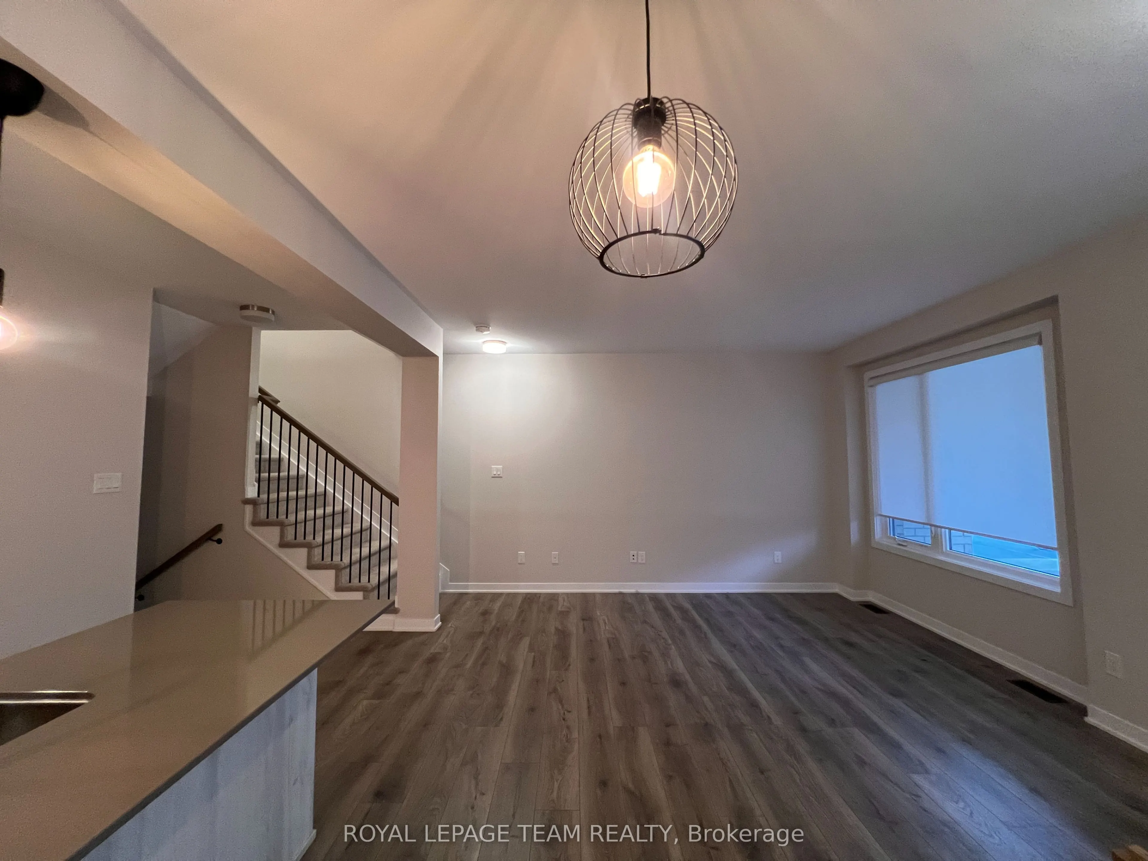 304 CATSFOOT Walk
