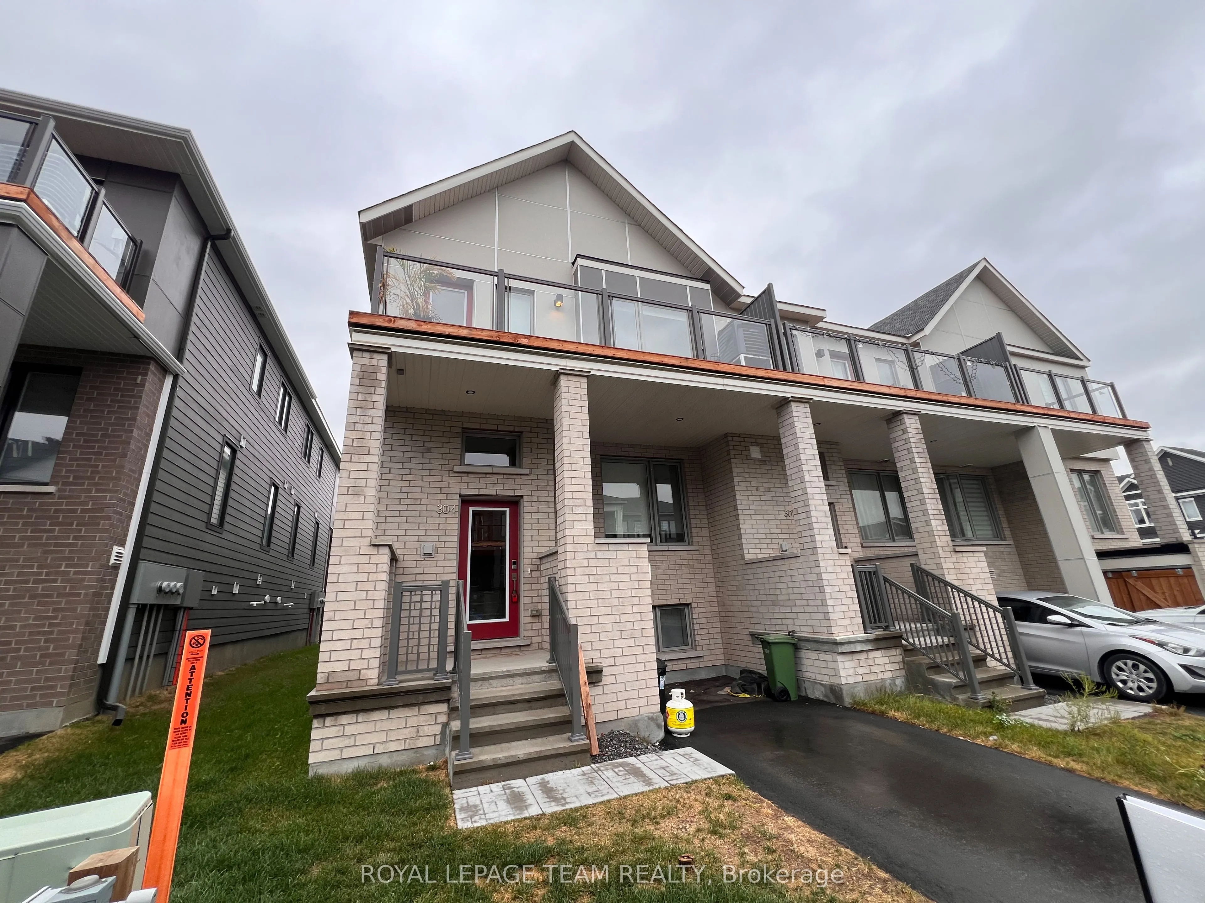 304 CATSFOOT Walk