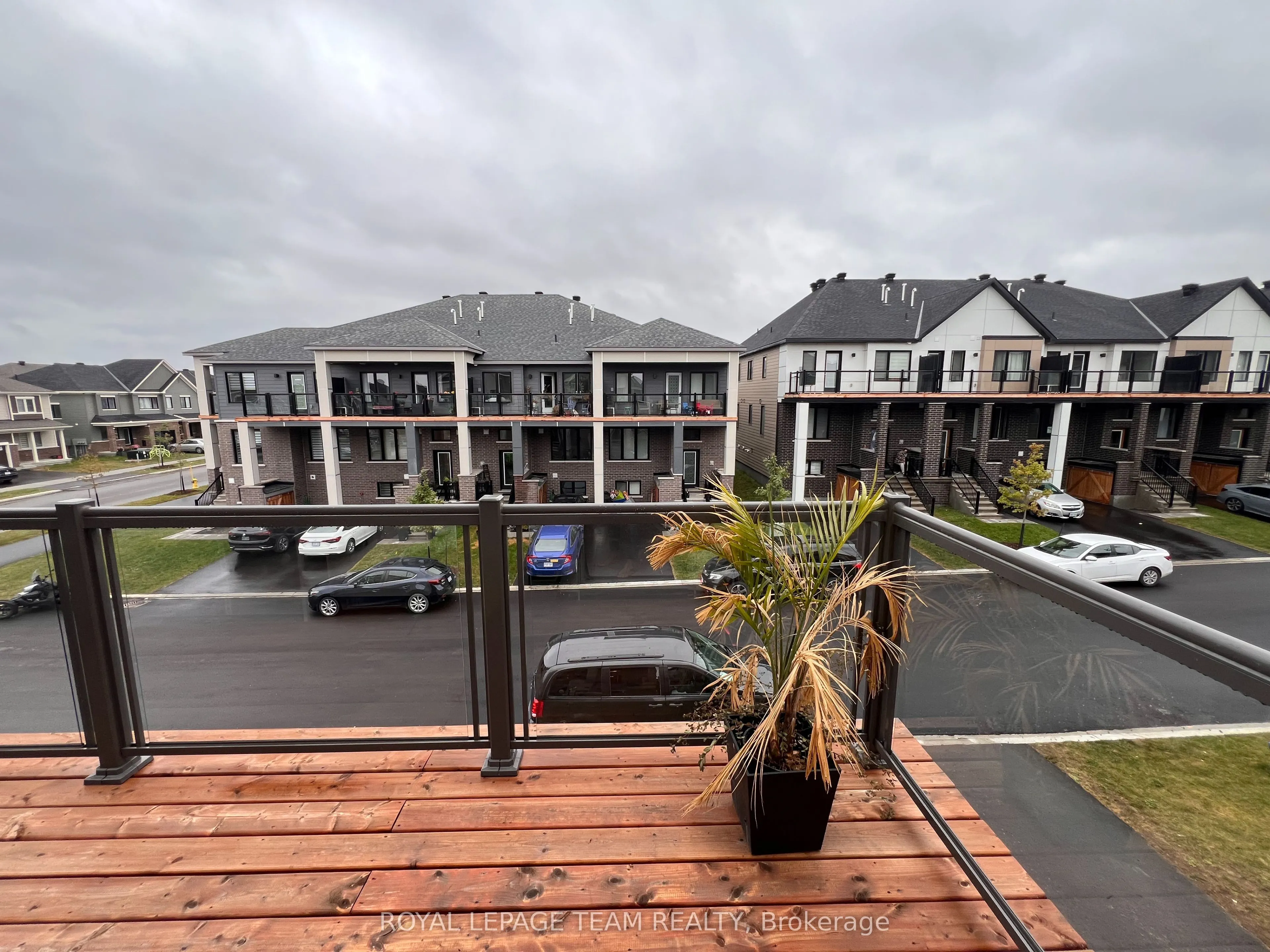 304 CATSFOOT Walk