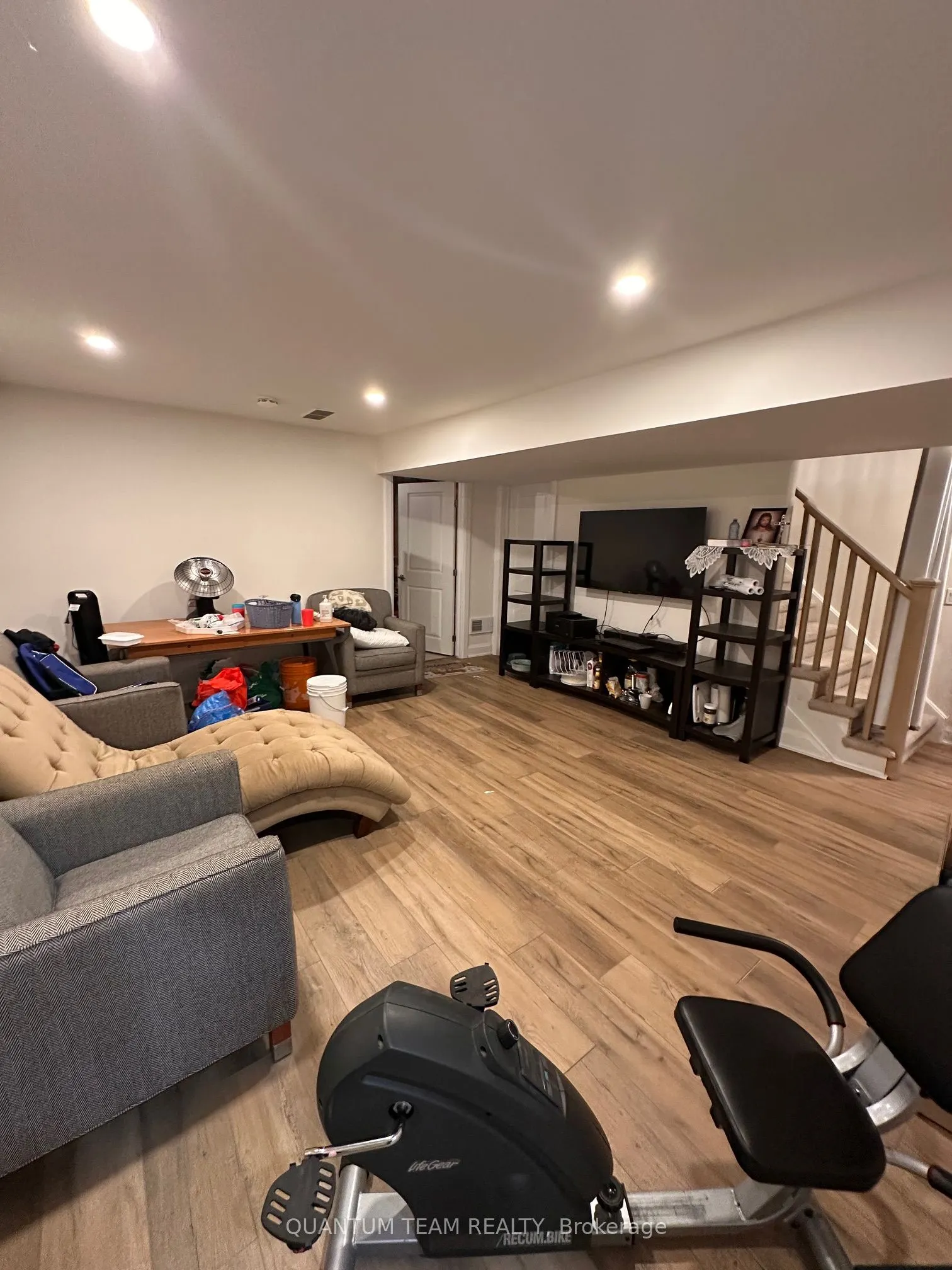 8974 Willoughby Drive, #21