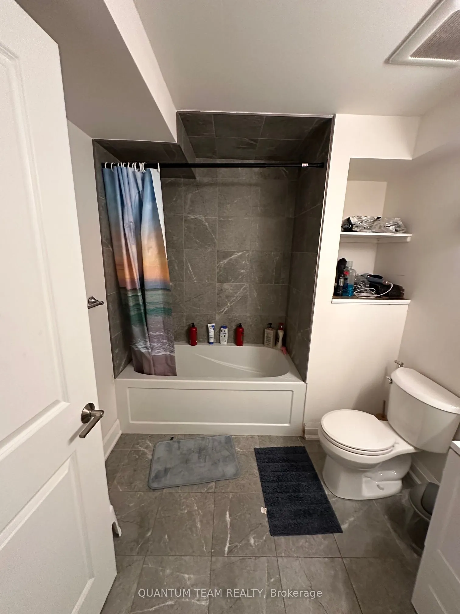 8974 Willoughby Drive, #21