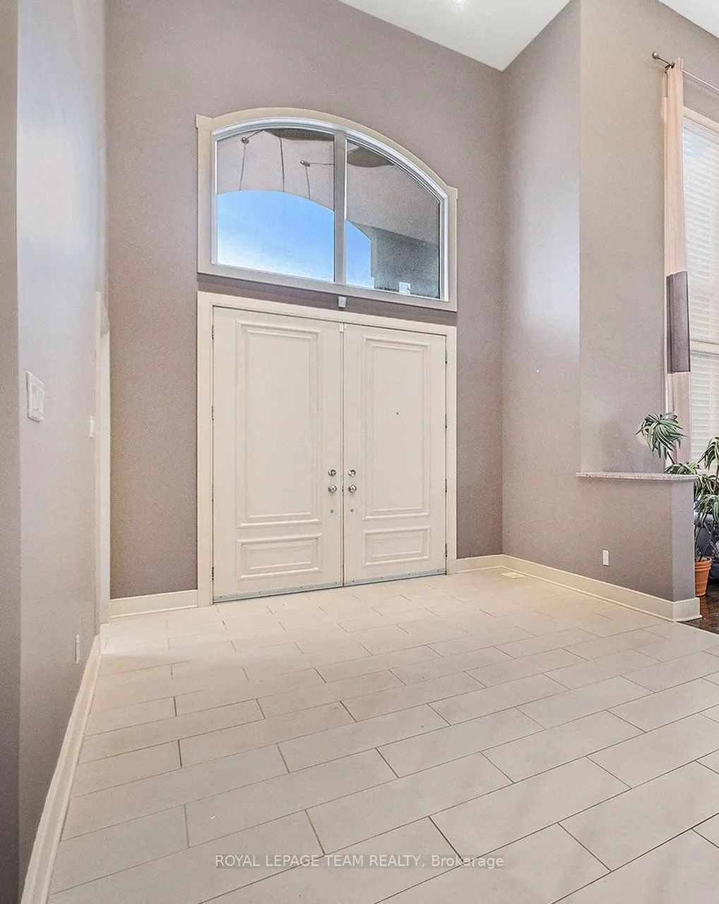 5386 Mansel Crescent