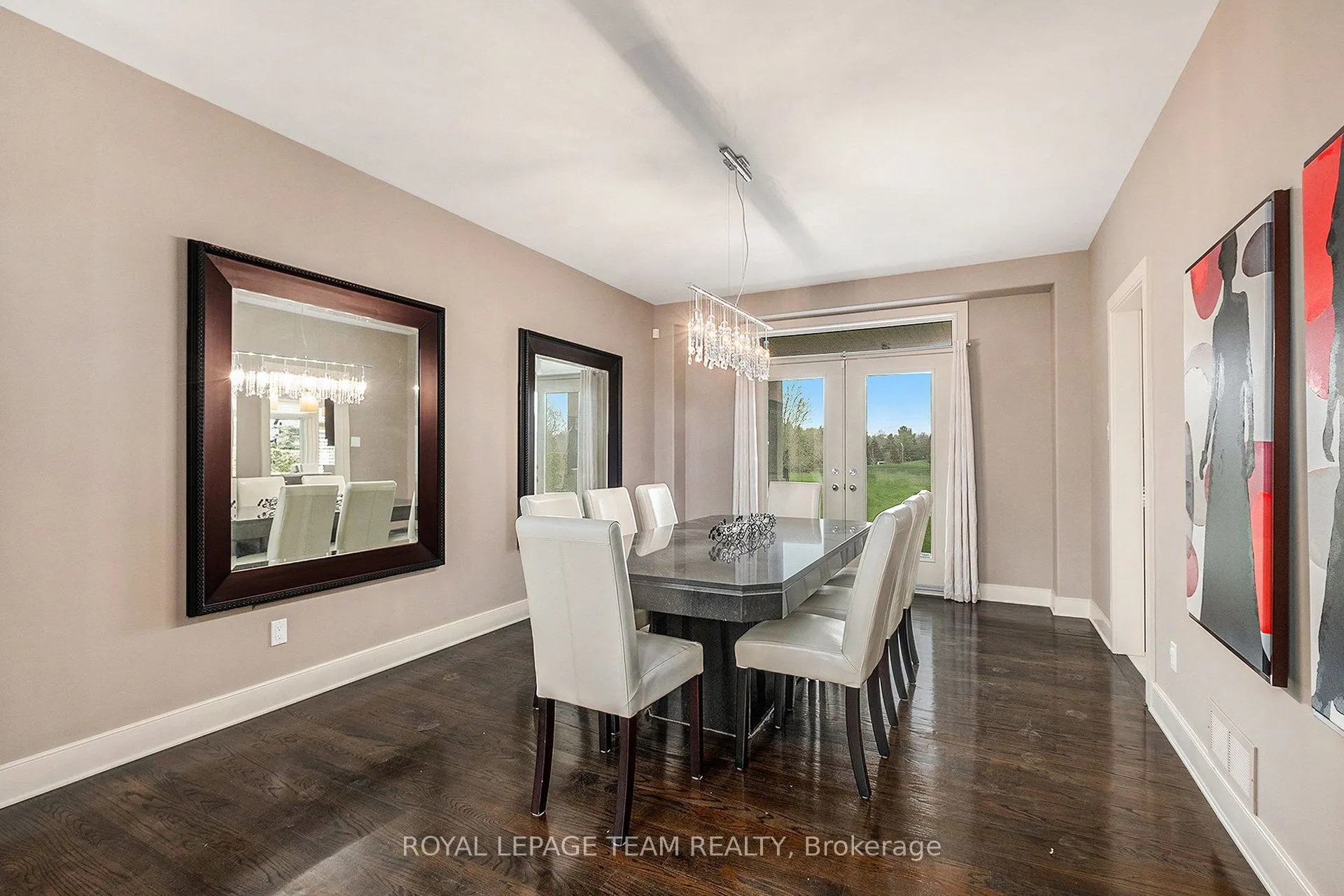 5386 Mansel Crescent