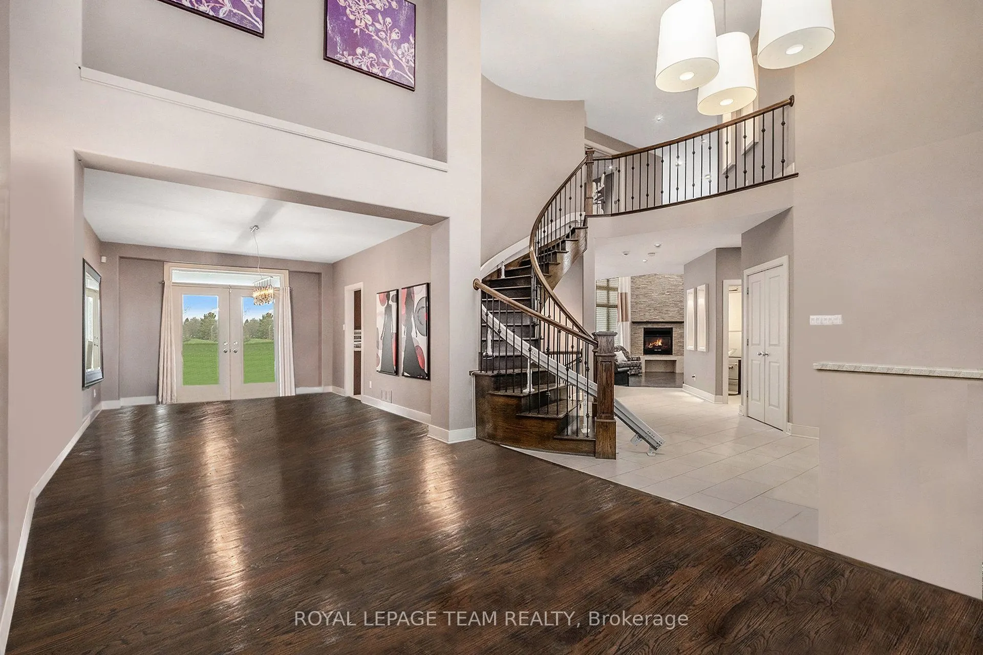 5386 Mansel Crescent