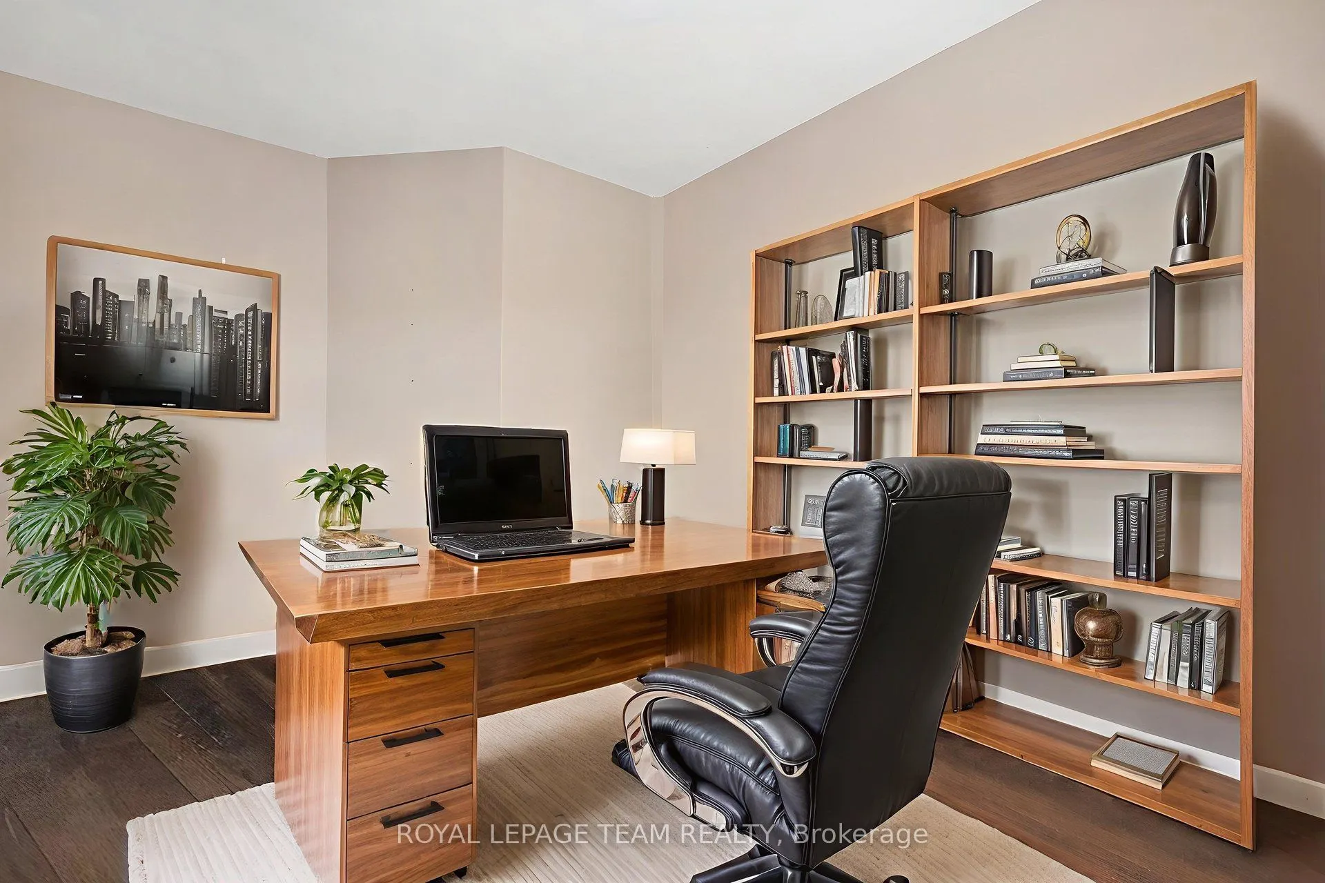 5386 Mansel Crescent