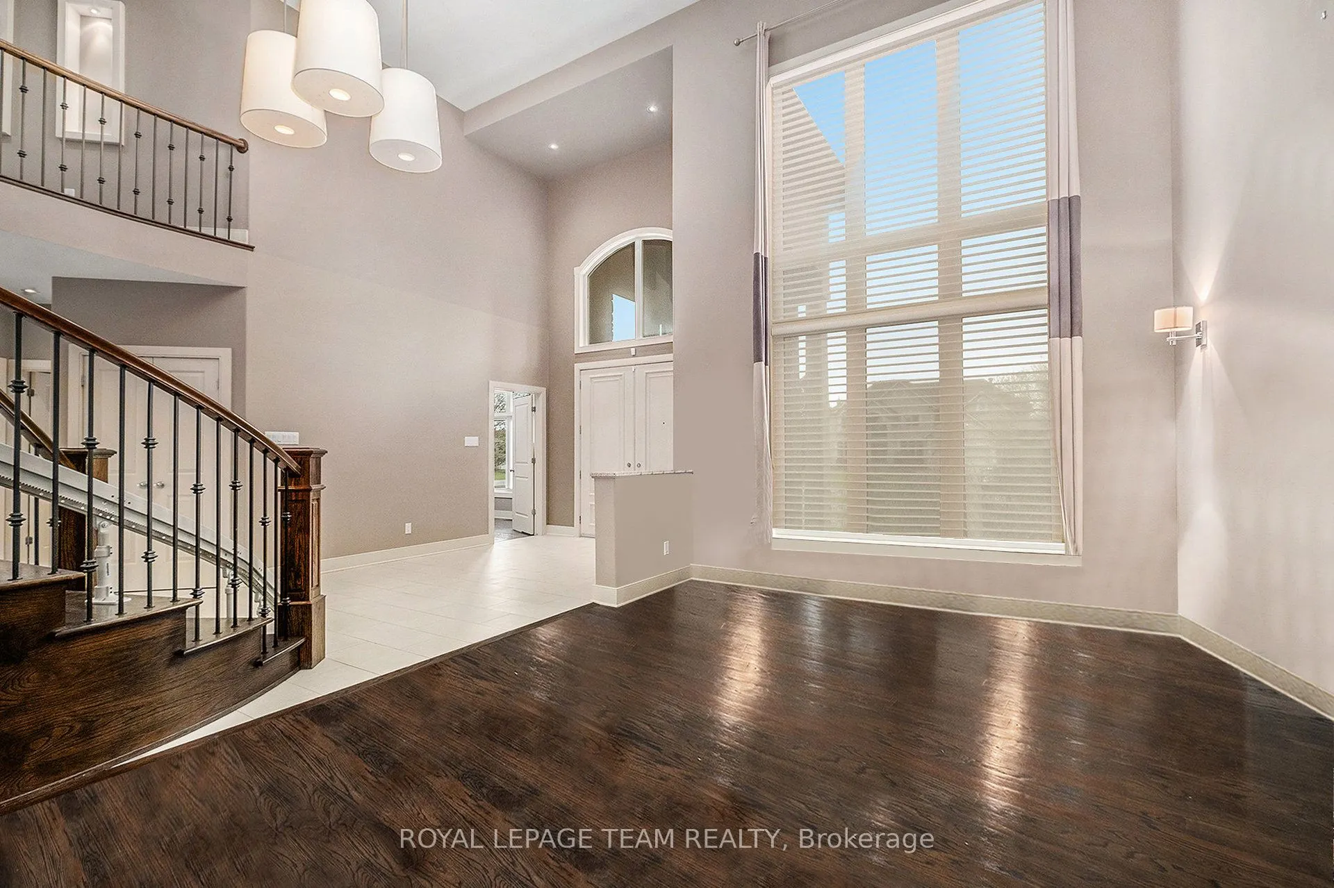 5386 Mansel Crescent