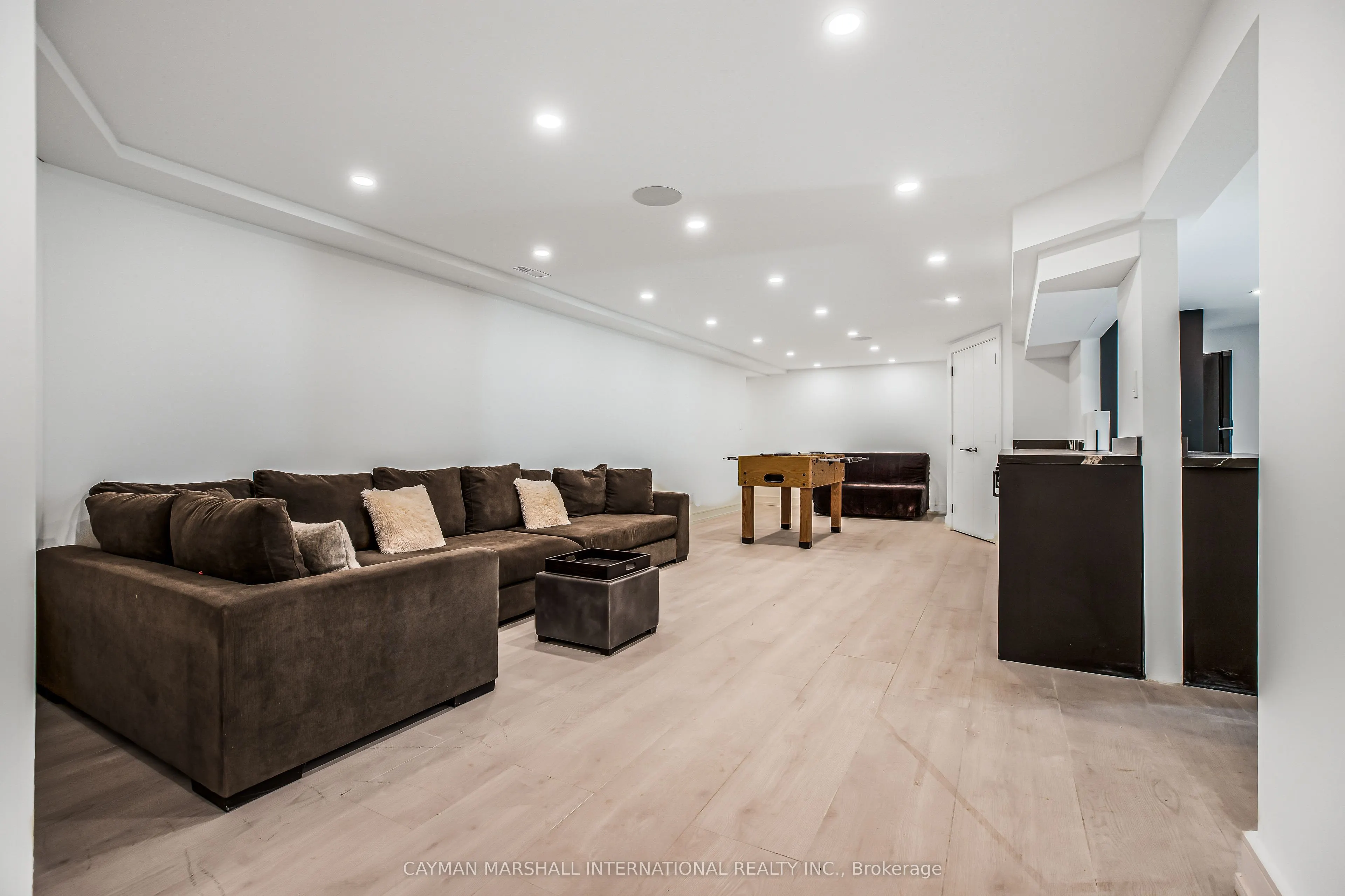 285 BALMY BEACH Road