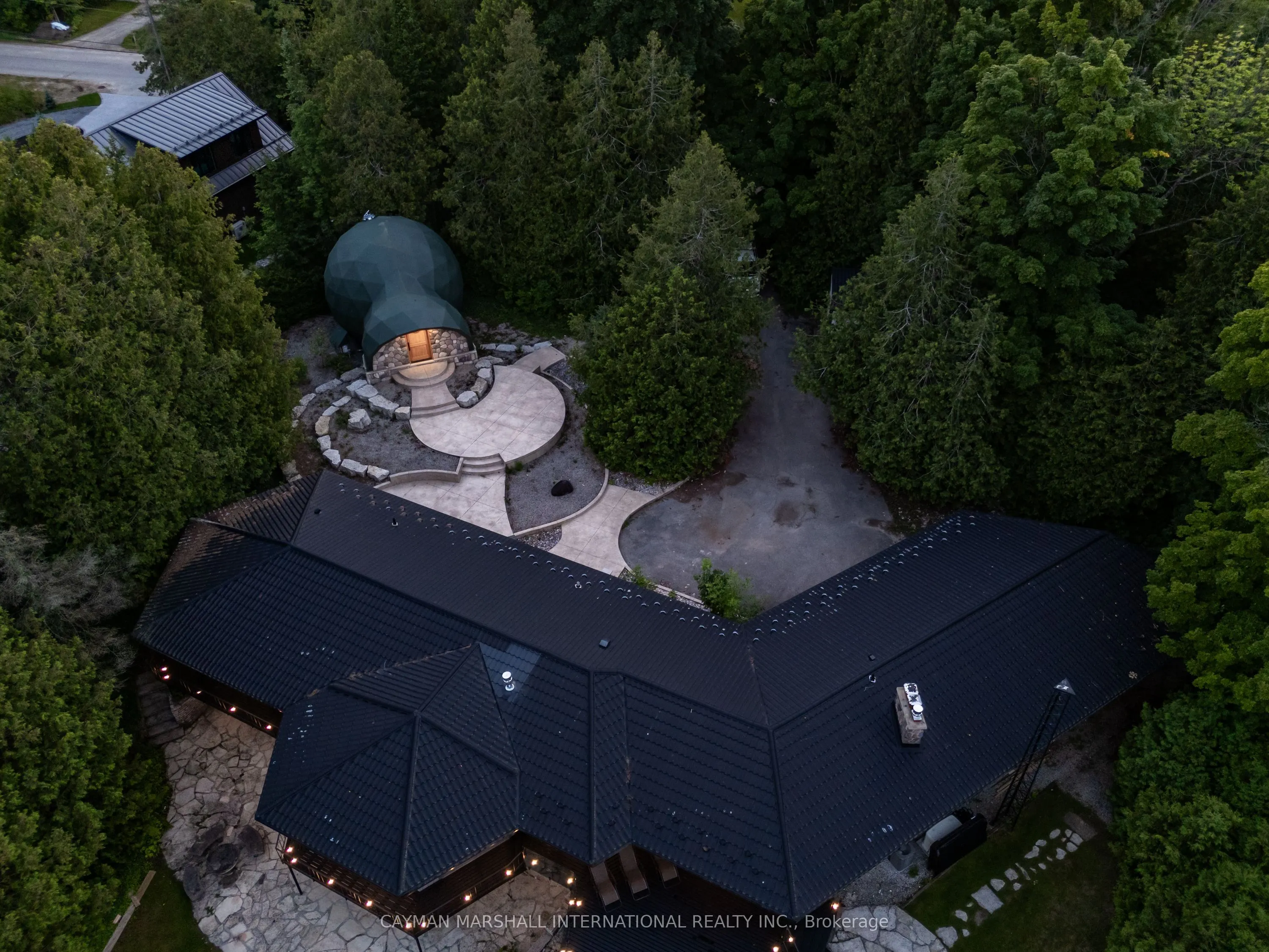 285 BALMY BEACH Road