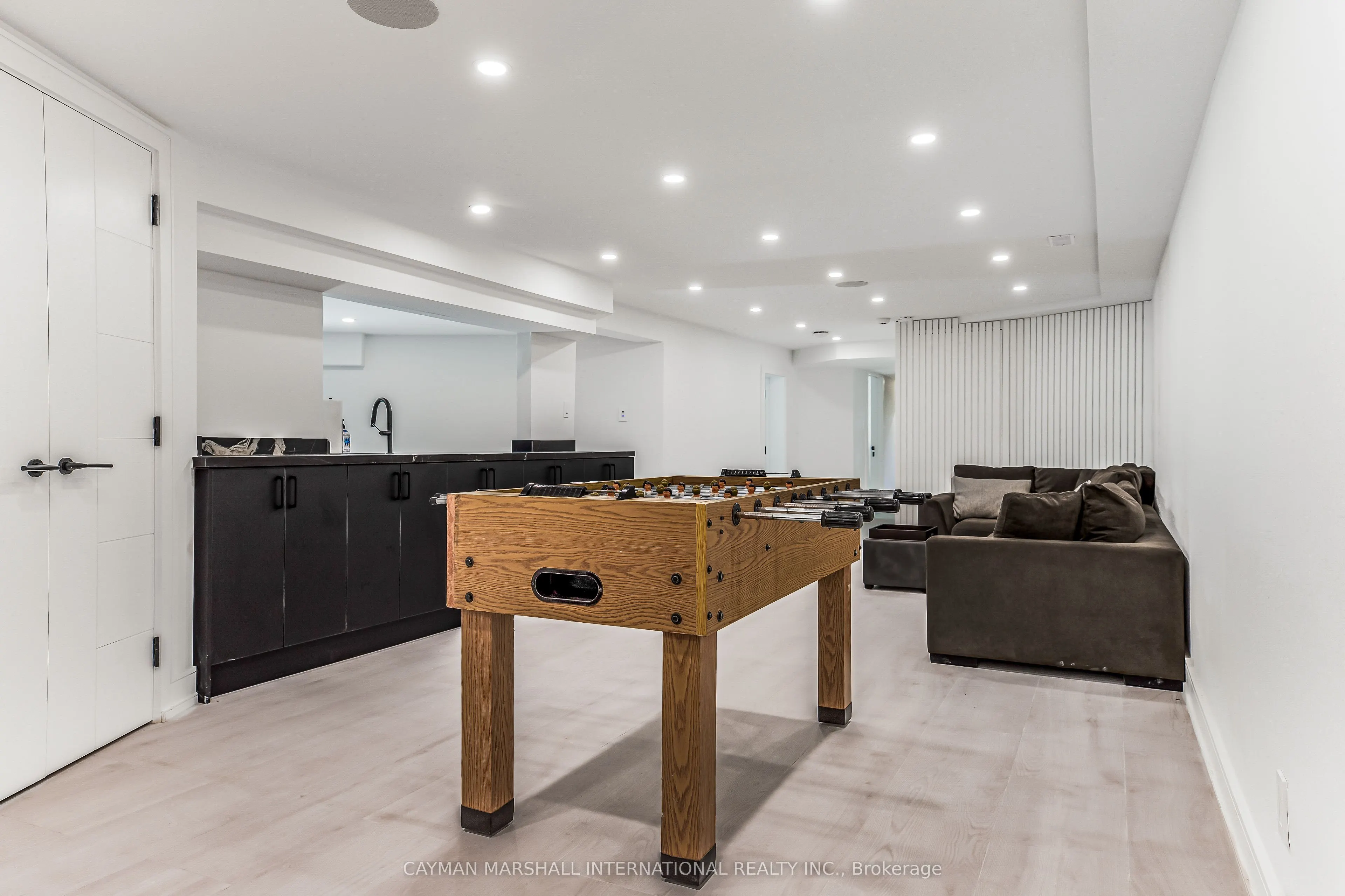 285 BALMY BEACH Road