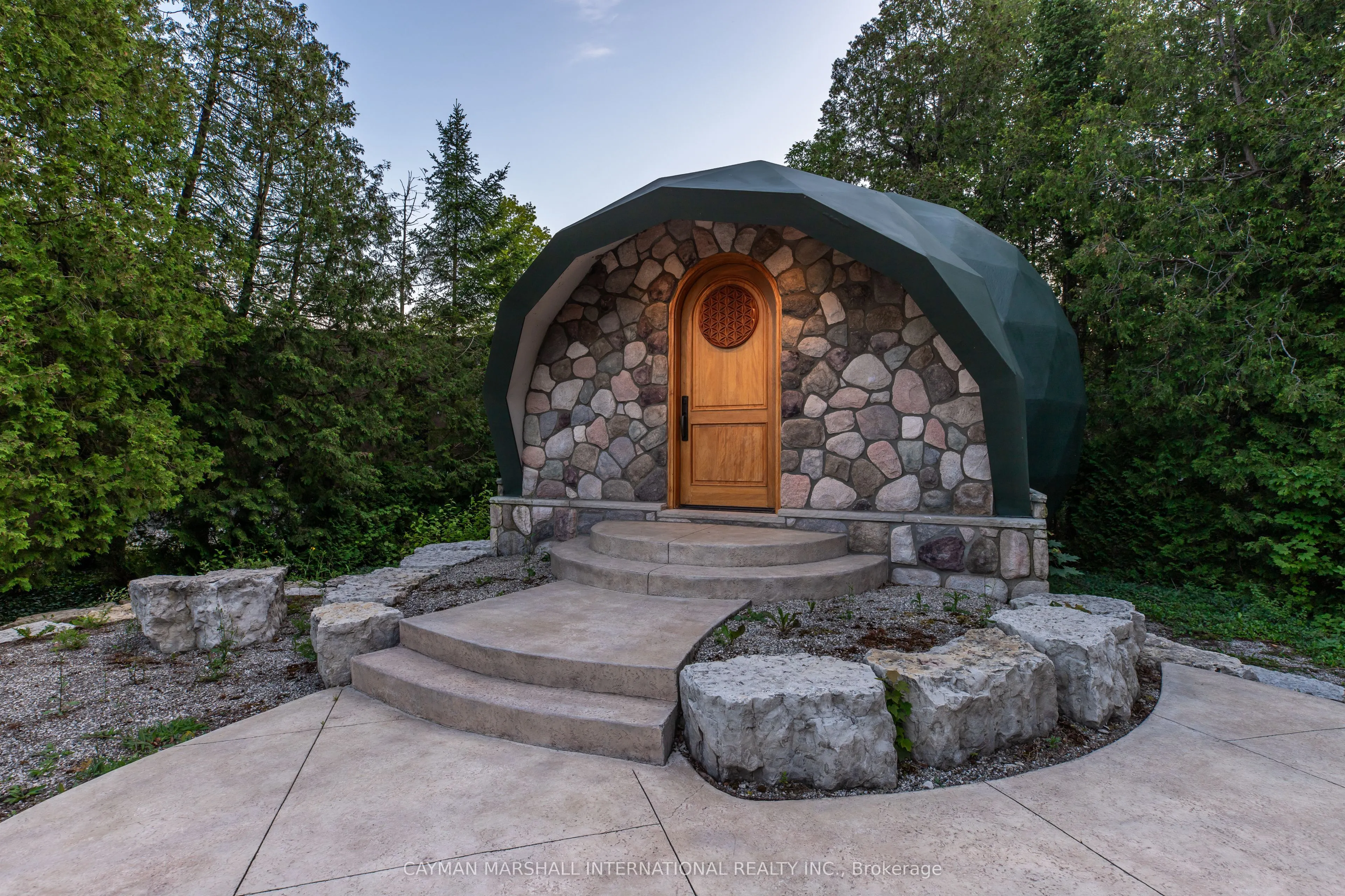285 BALMY BEACH Road