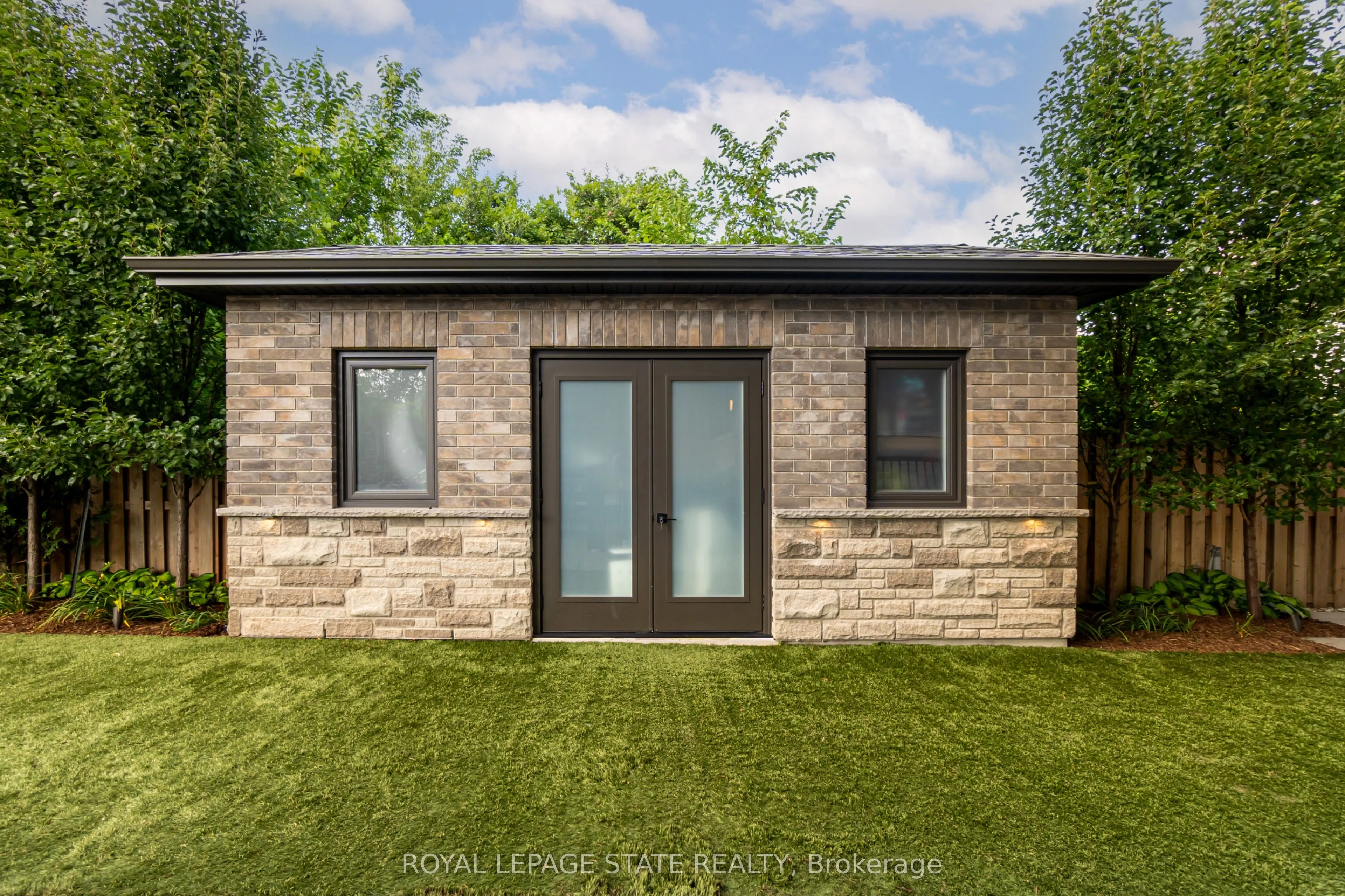 100 Seneca Drive