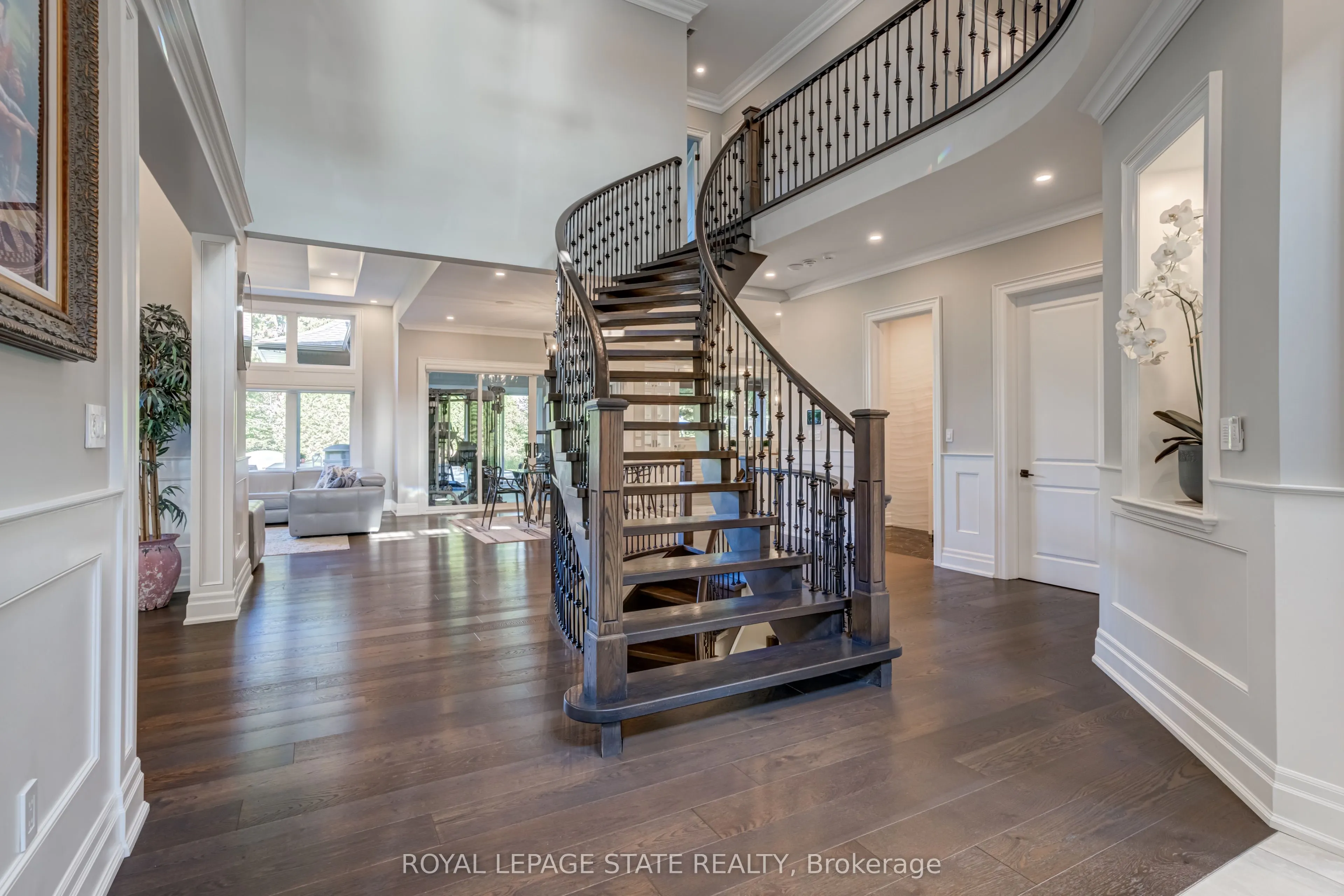 100 Seneca Drive