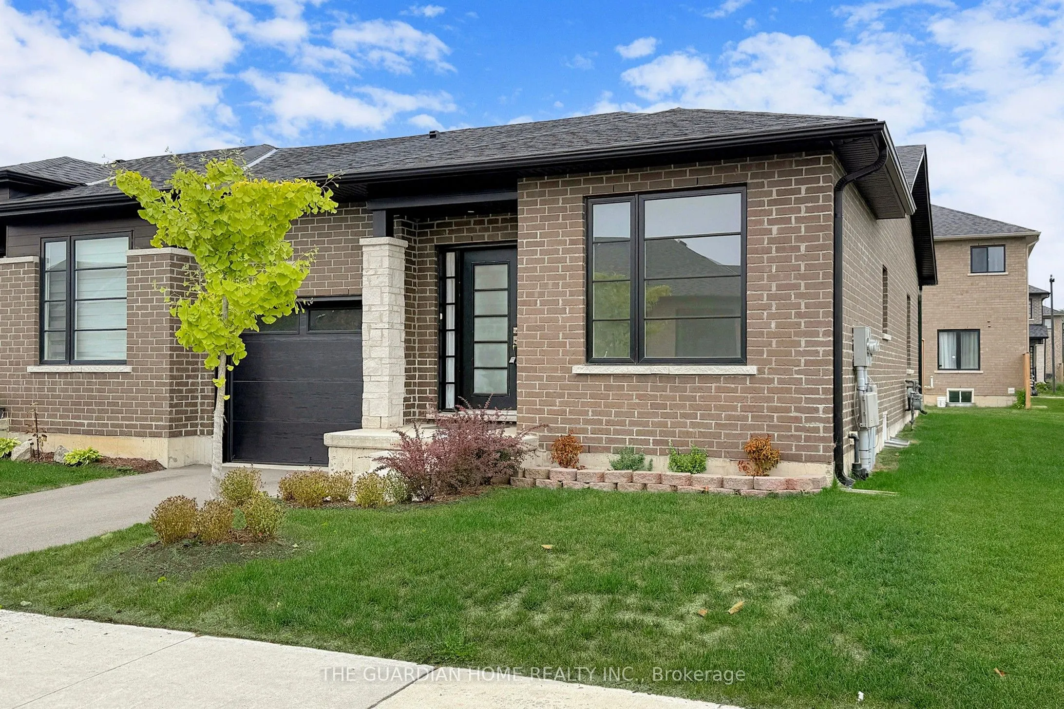 550 grey Street, #1