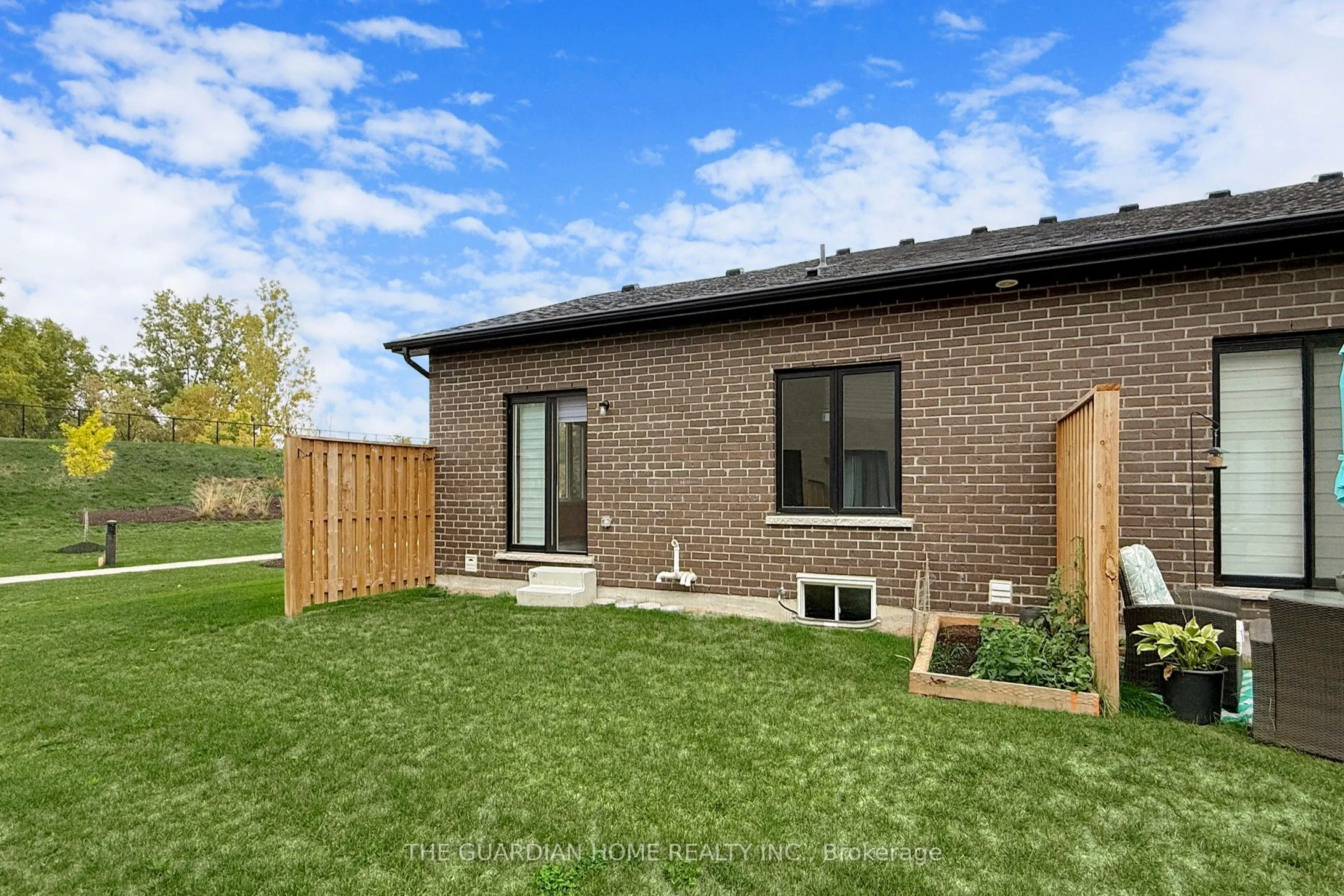 550 grey Street, #1