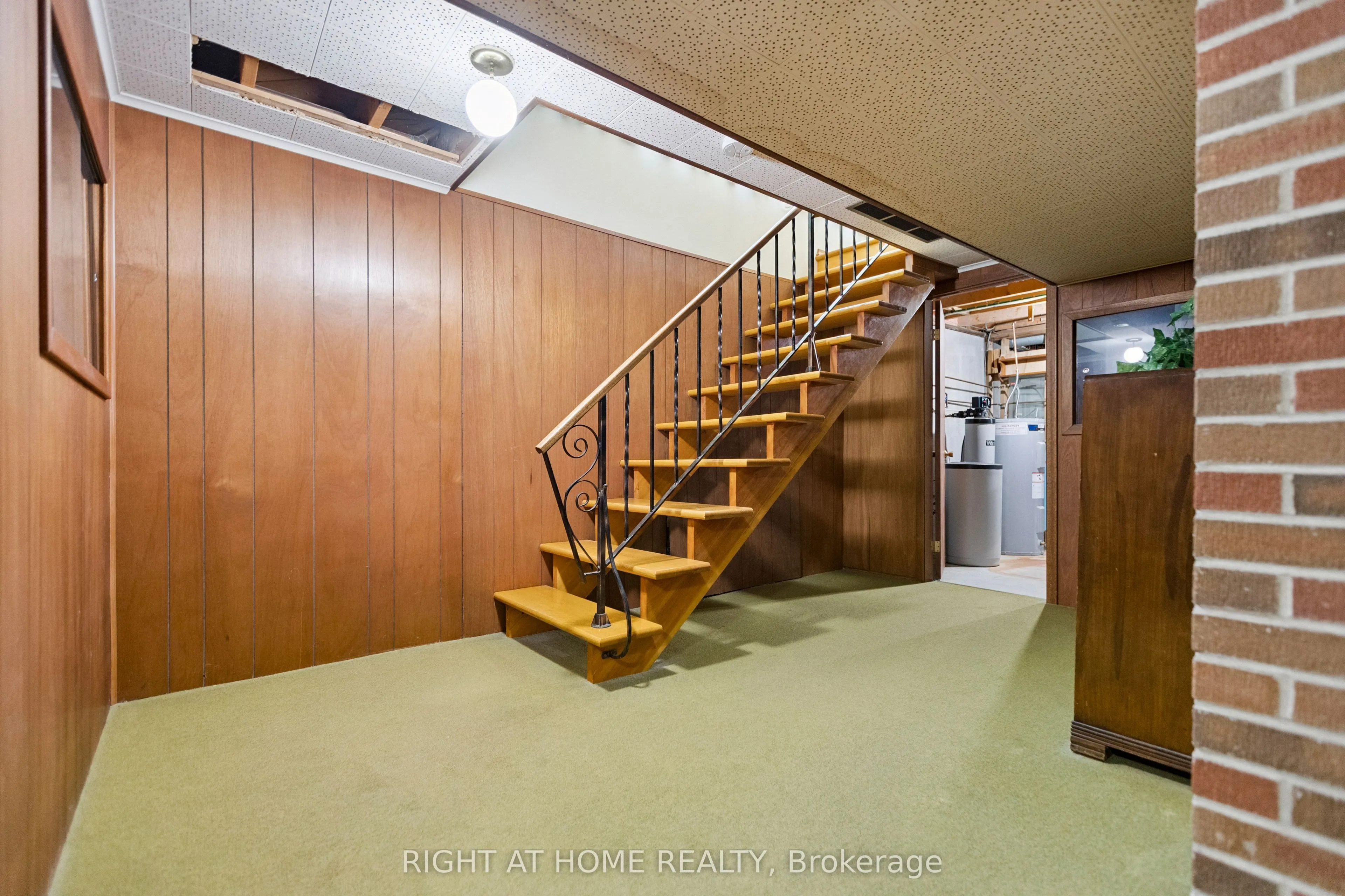 11 Riverview Terrace