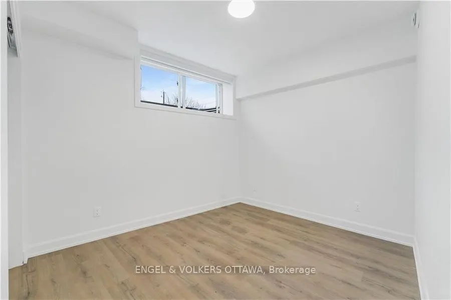 4 MONK Street, #1