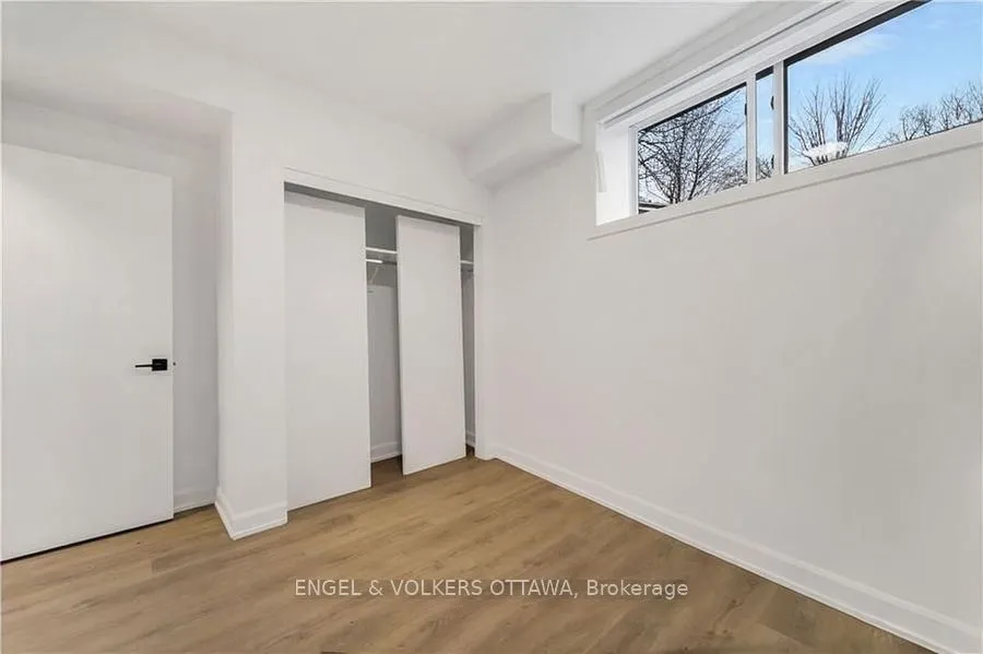 4 MONK Street, #1