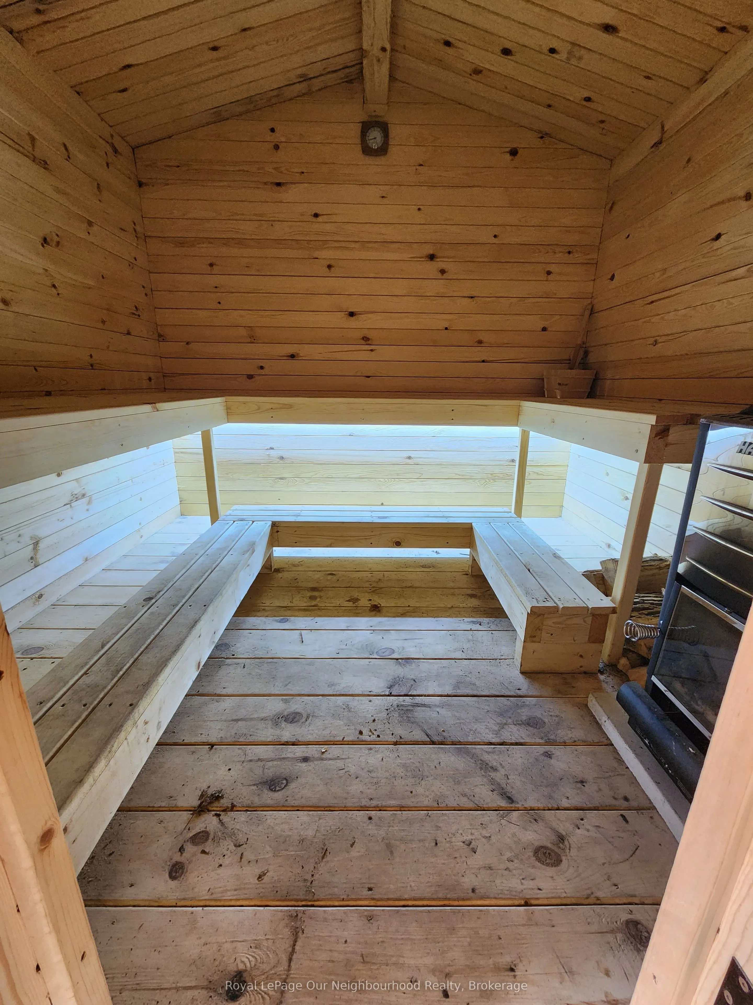 1042 Ski Ridge Trail