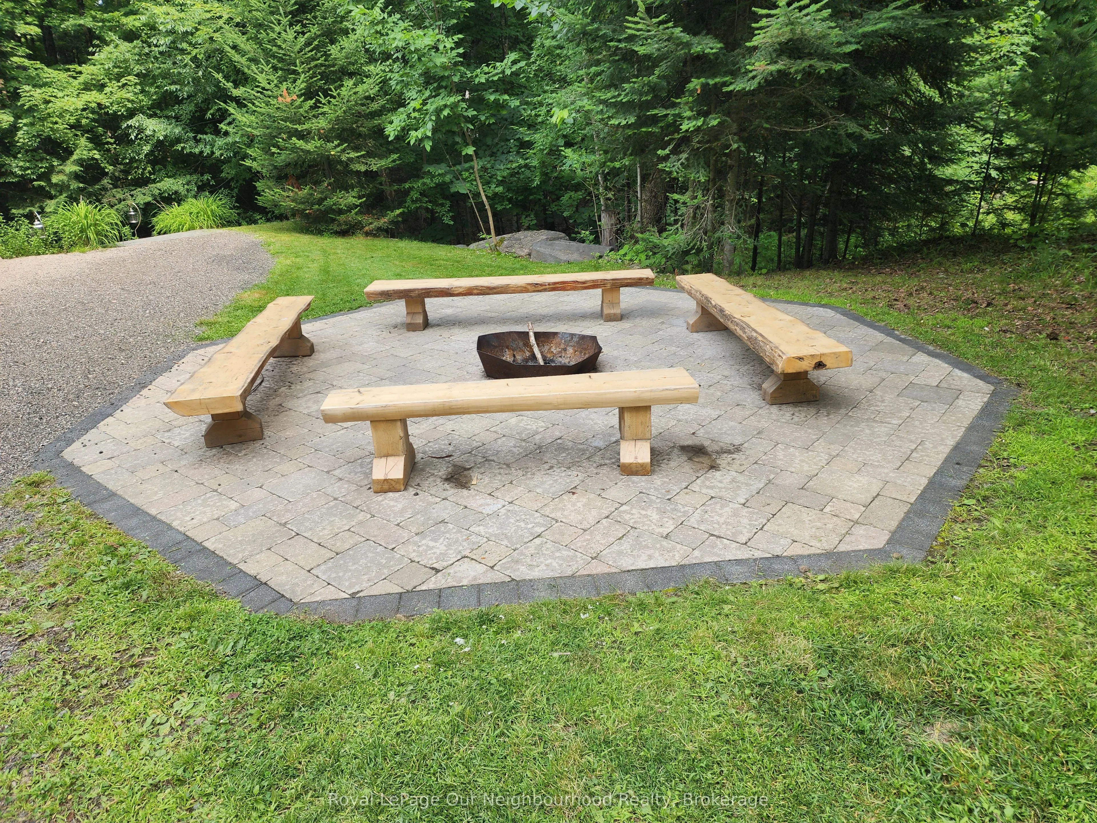 1042 Ski Ridge Trail