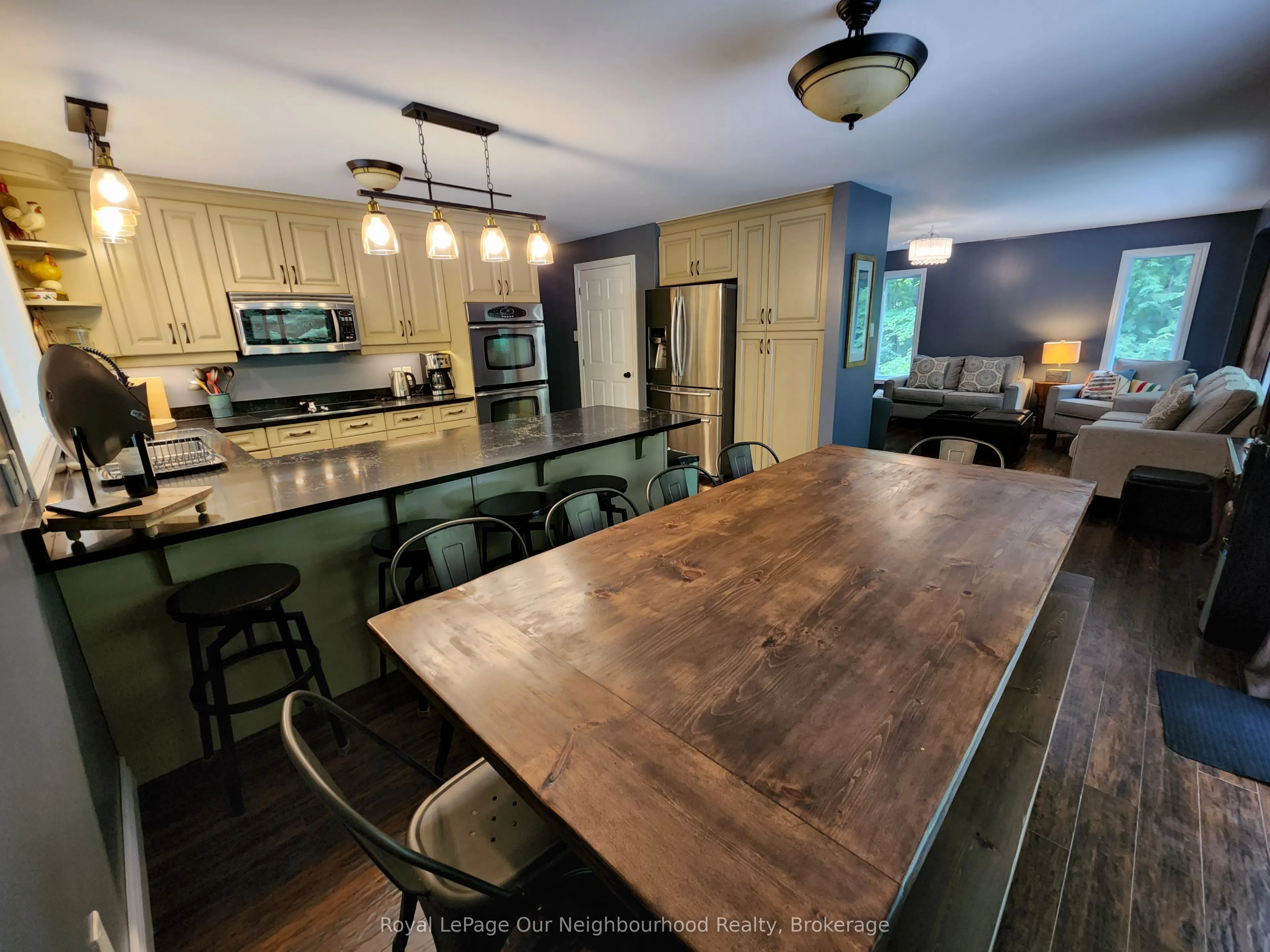 1042 Ski Ridge Trail