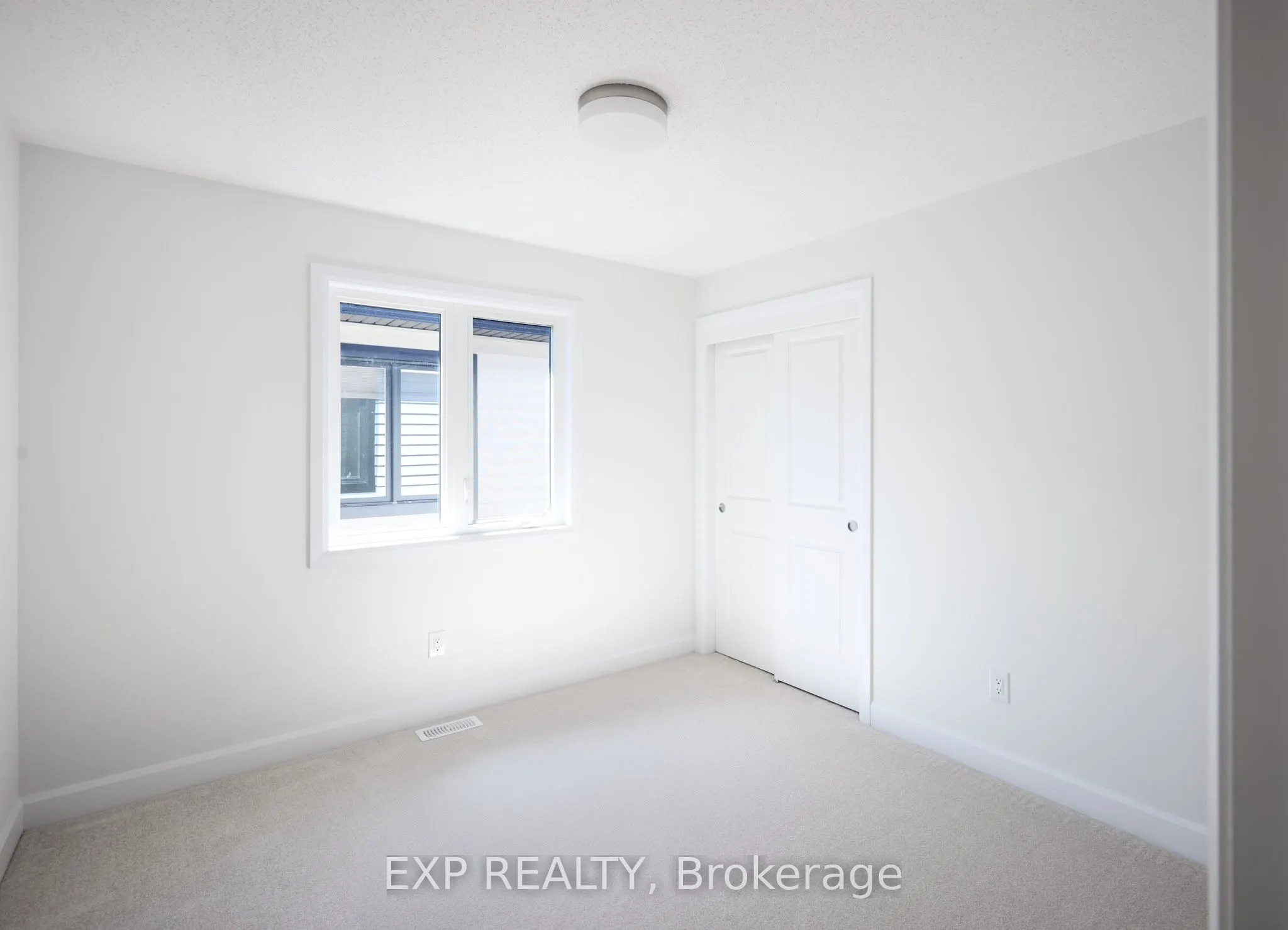 509 Roundhouse Crescent