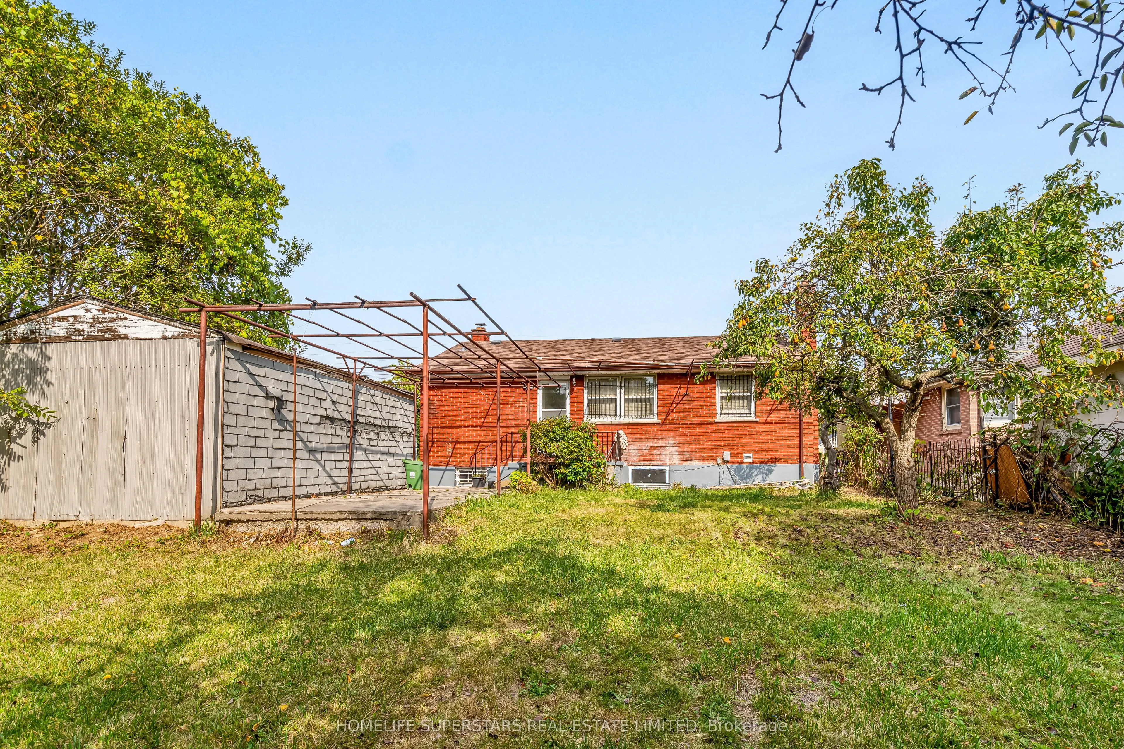 181 CLARKE Road