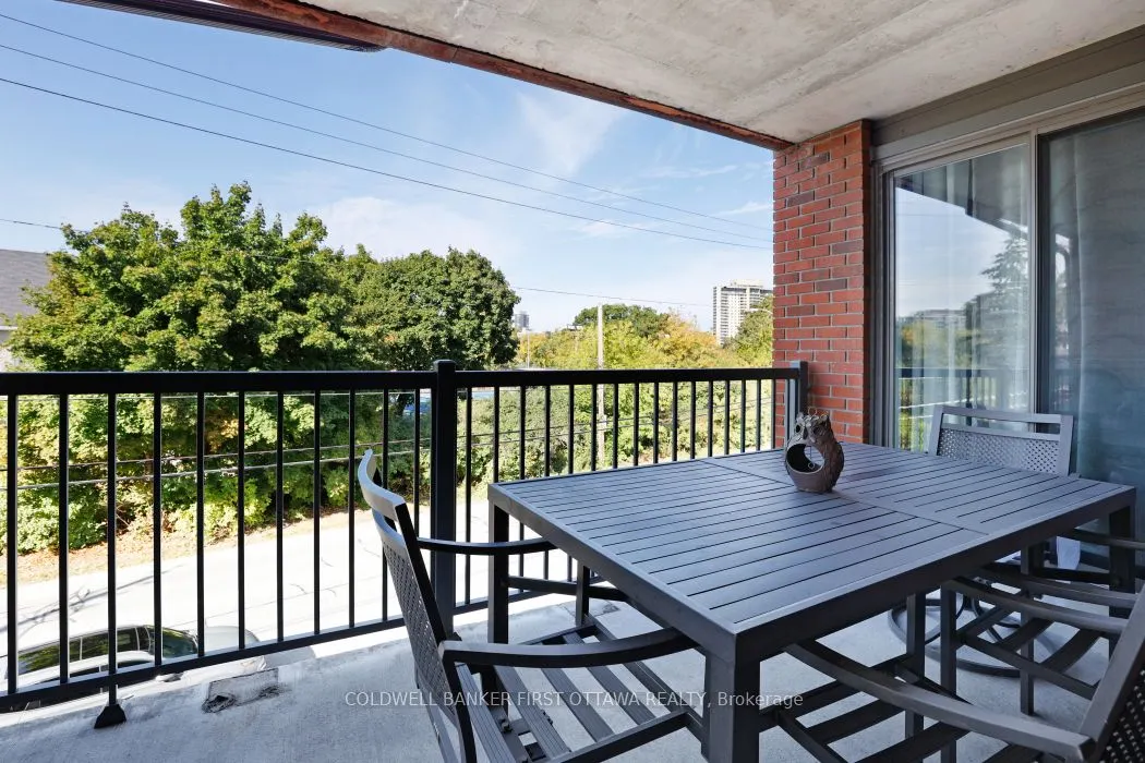 939 North River Road, #303
