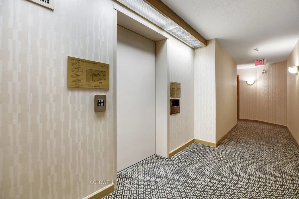 939 North River Road, #303