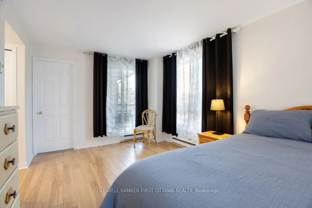 939 North River Road, #303