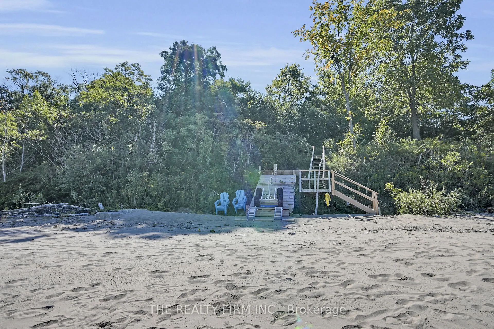 3692 Beverly Glen