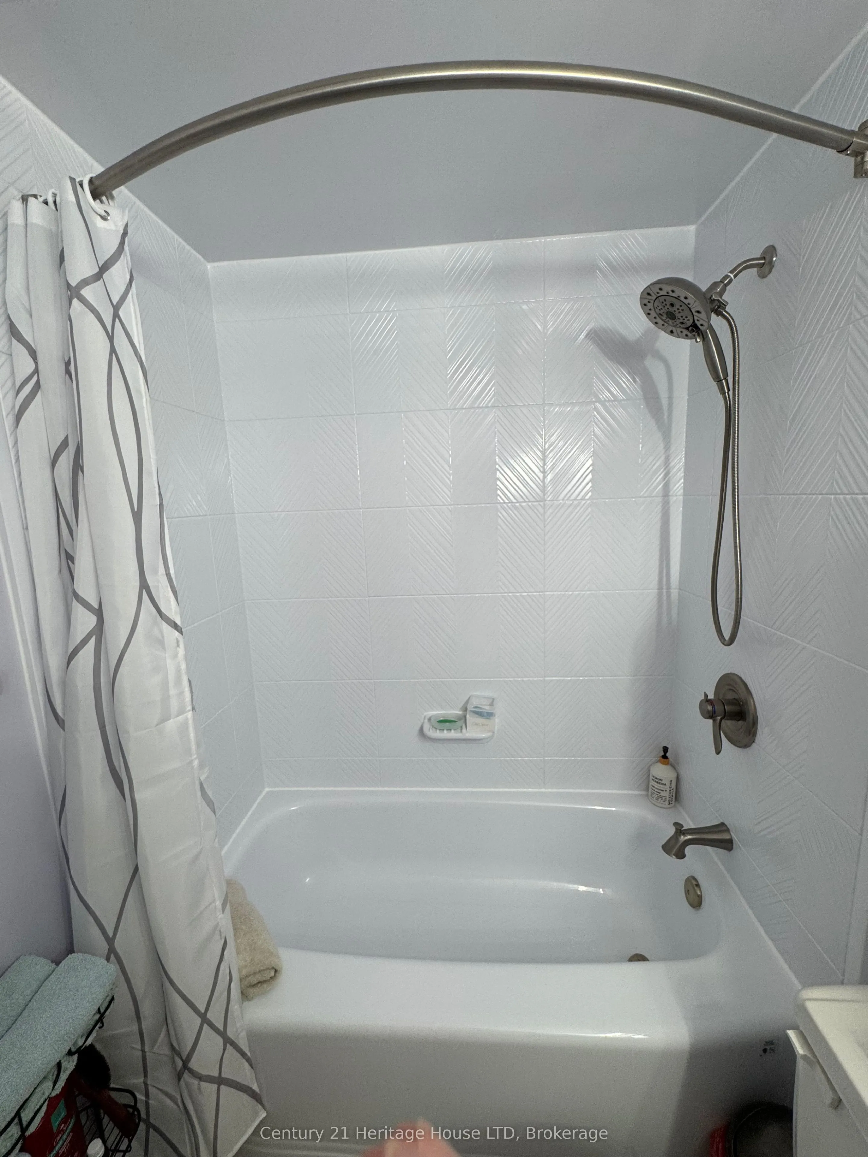 200 HWY 20 W Road, #103B