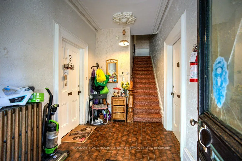 190 Bridge Street E