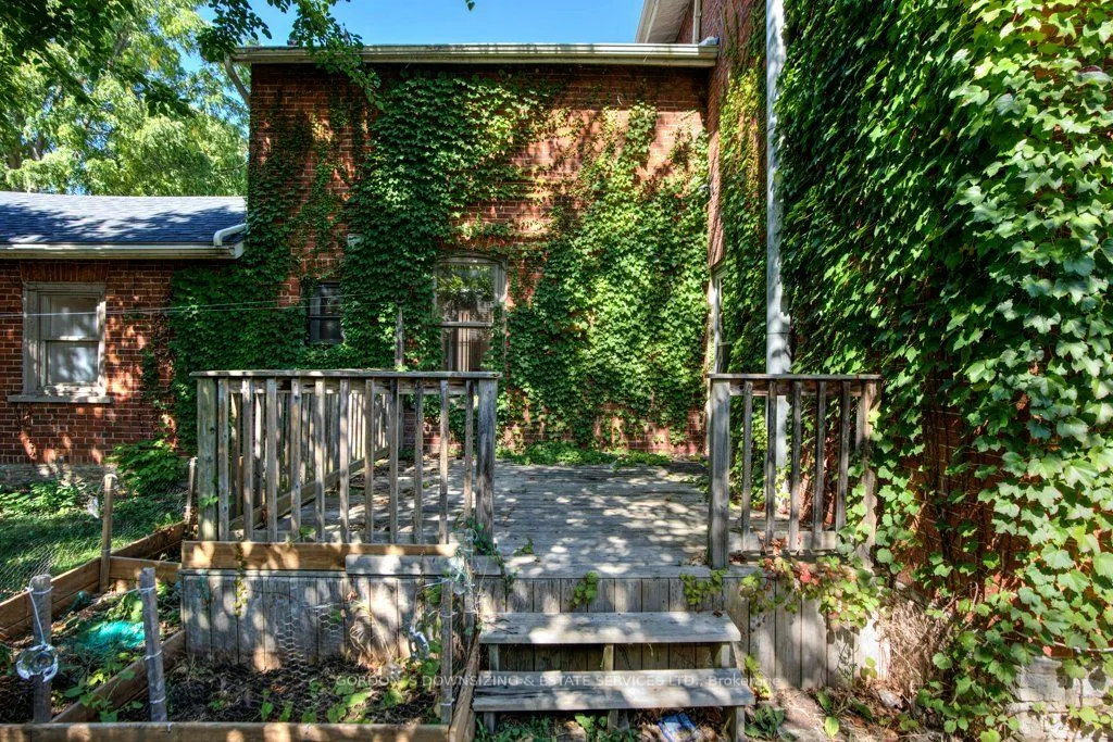 242 George Street