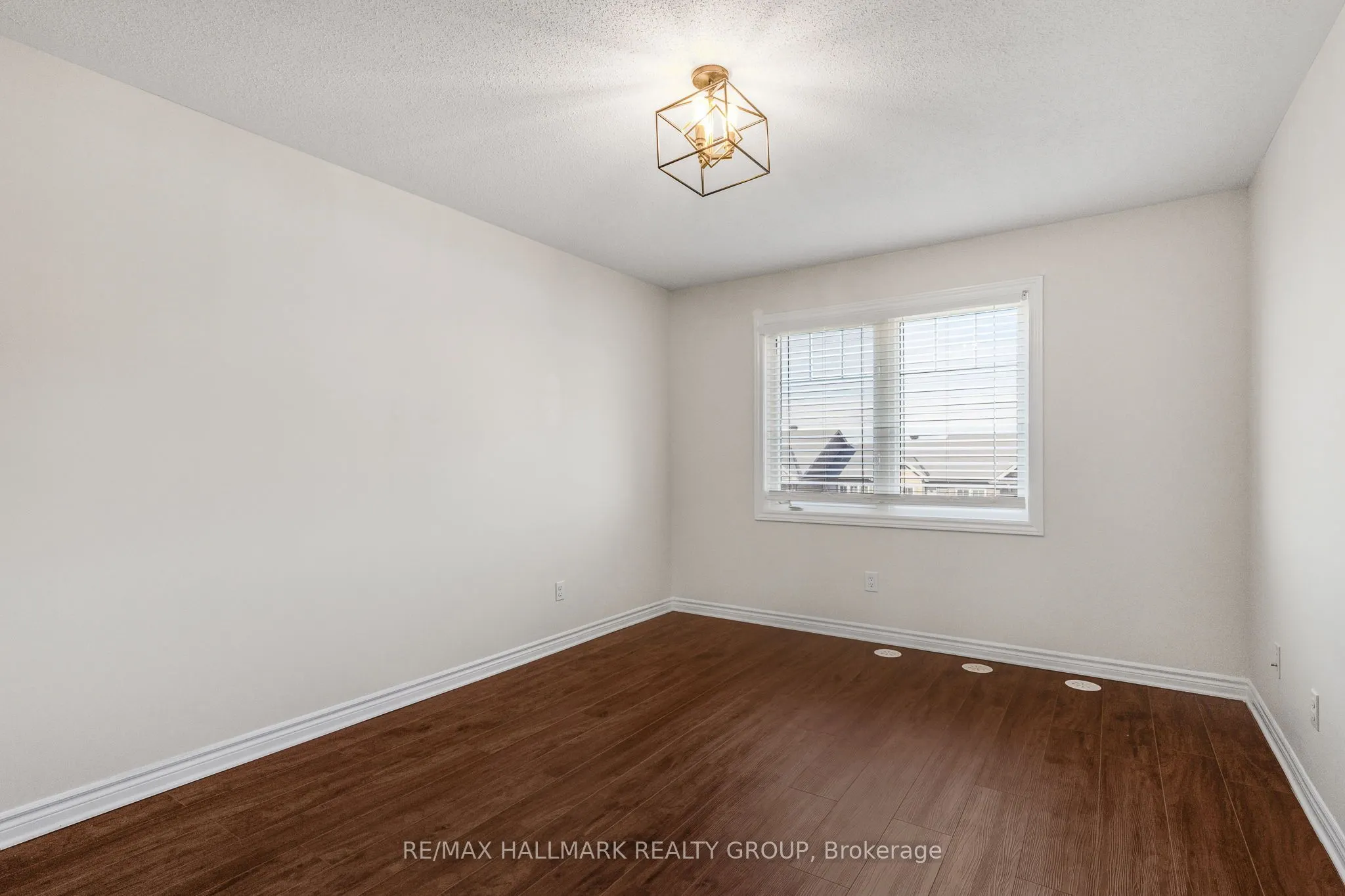 110 Sunshine Crescent