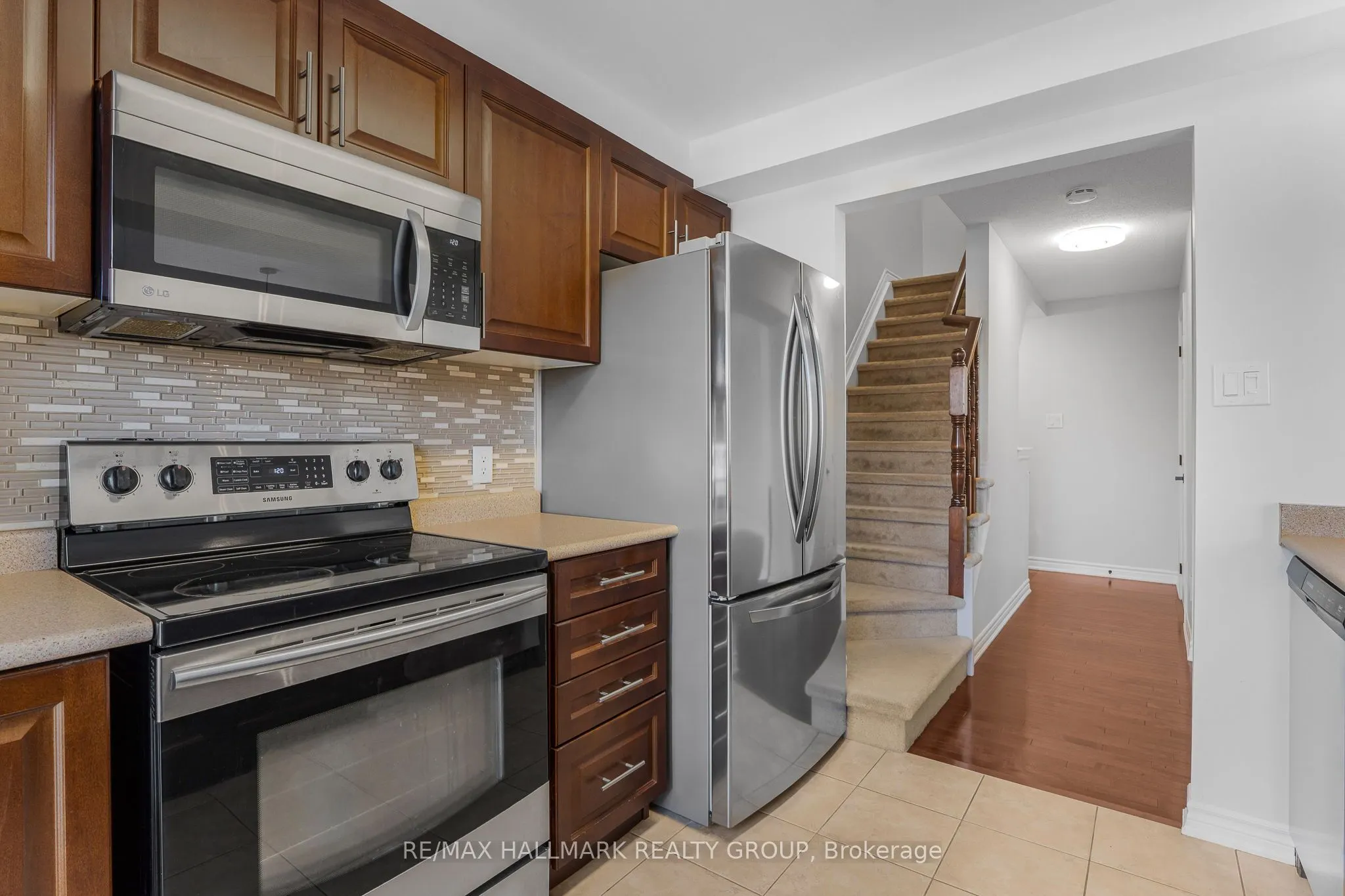110 Sunshine Crescent