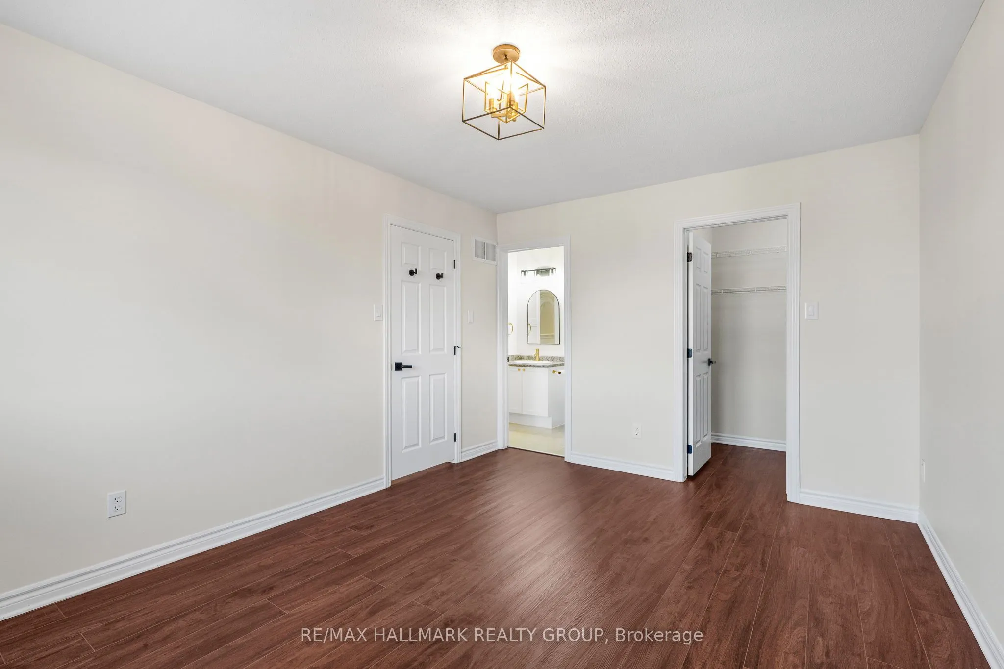 110 Sunshine Crescent