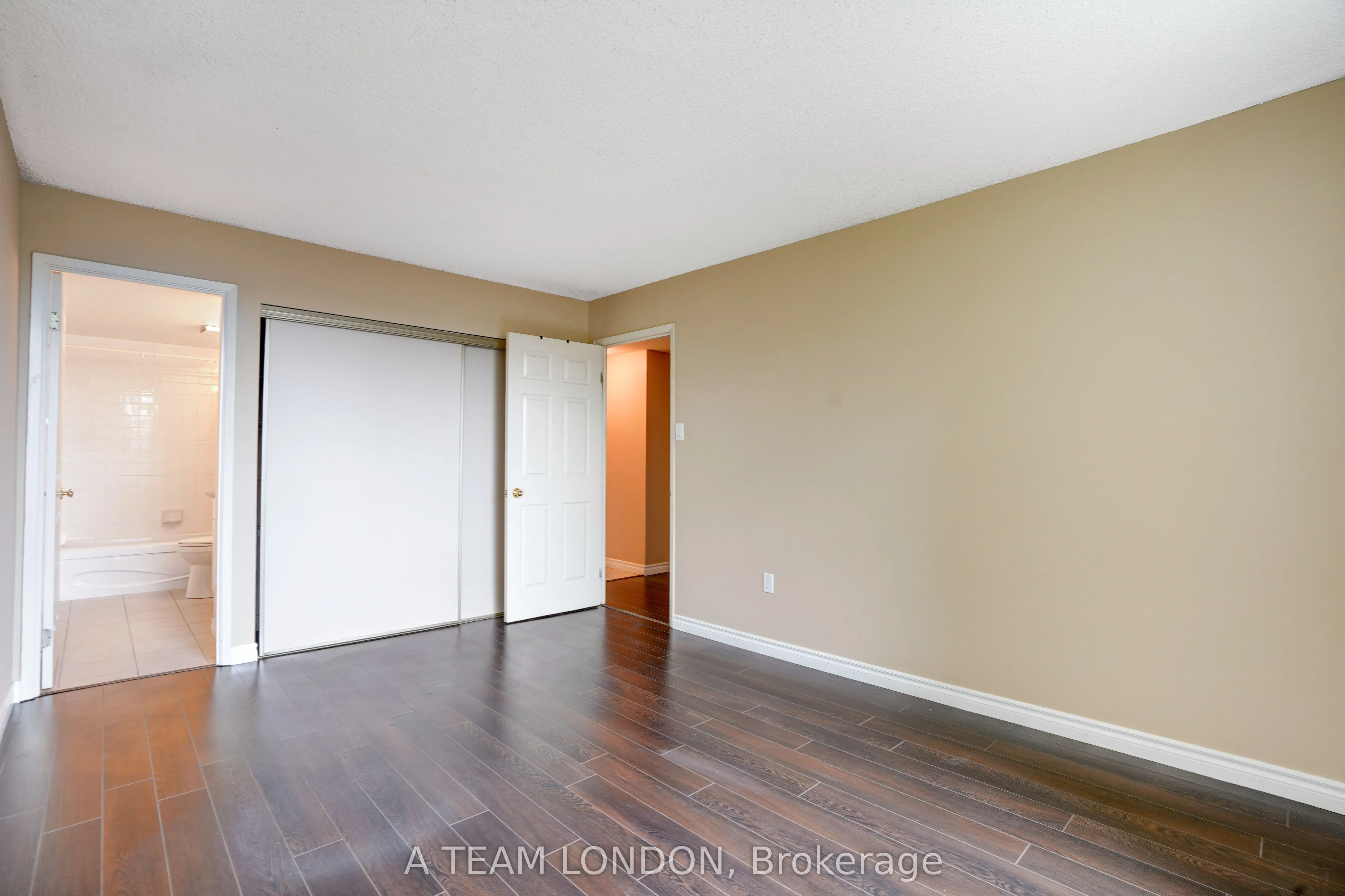 155 KENT Street, #407