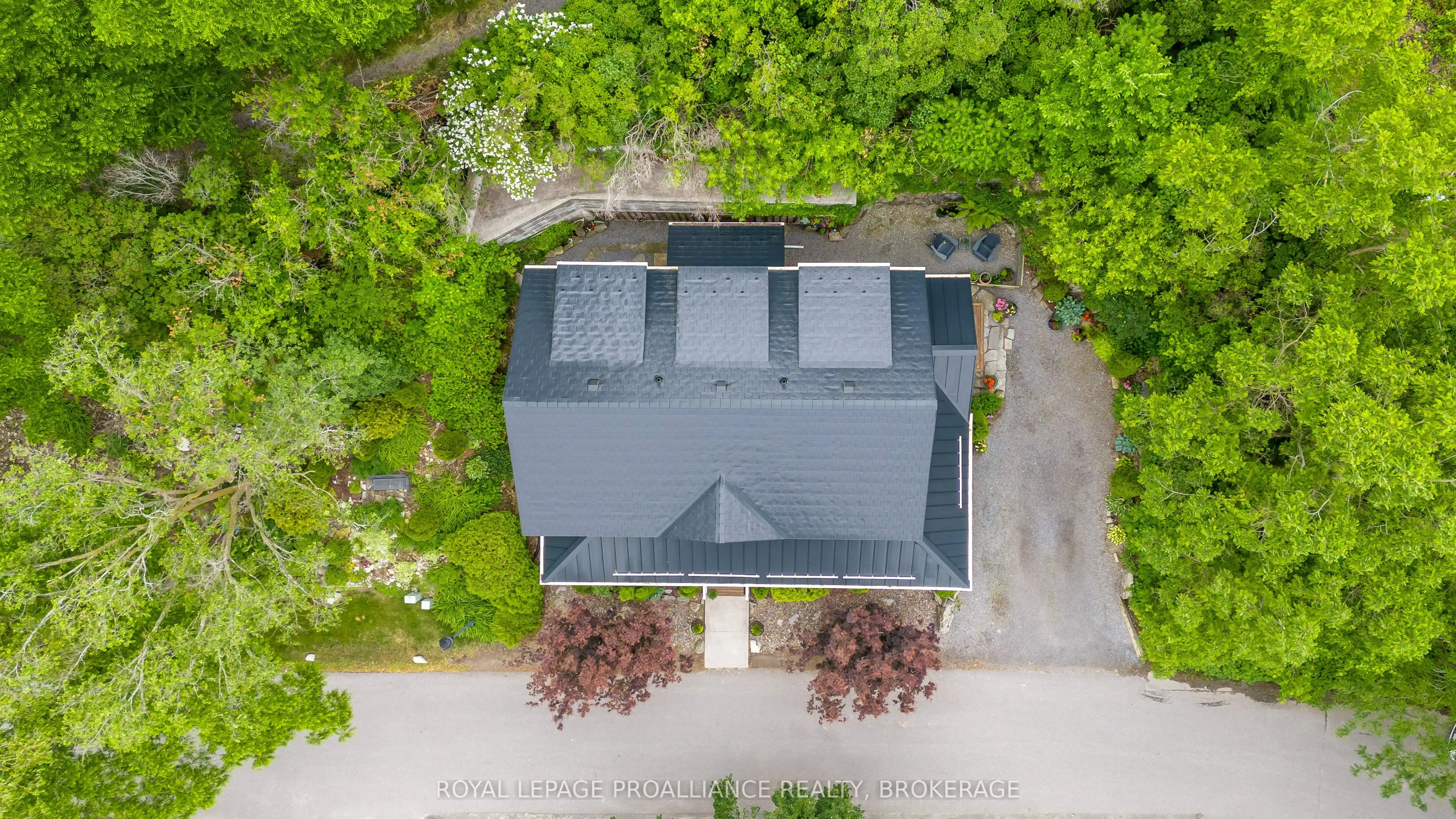222 Green Bay Road