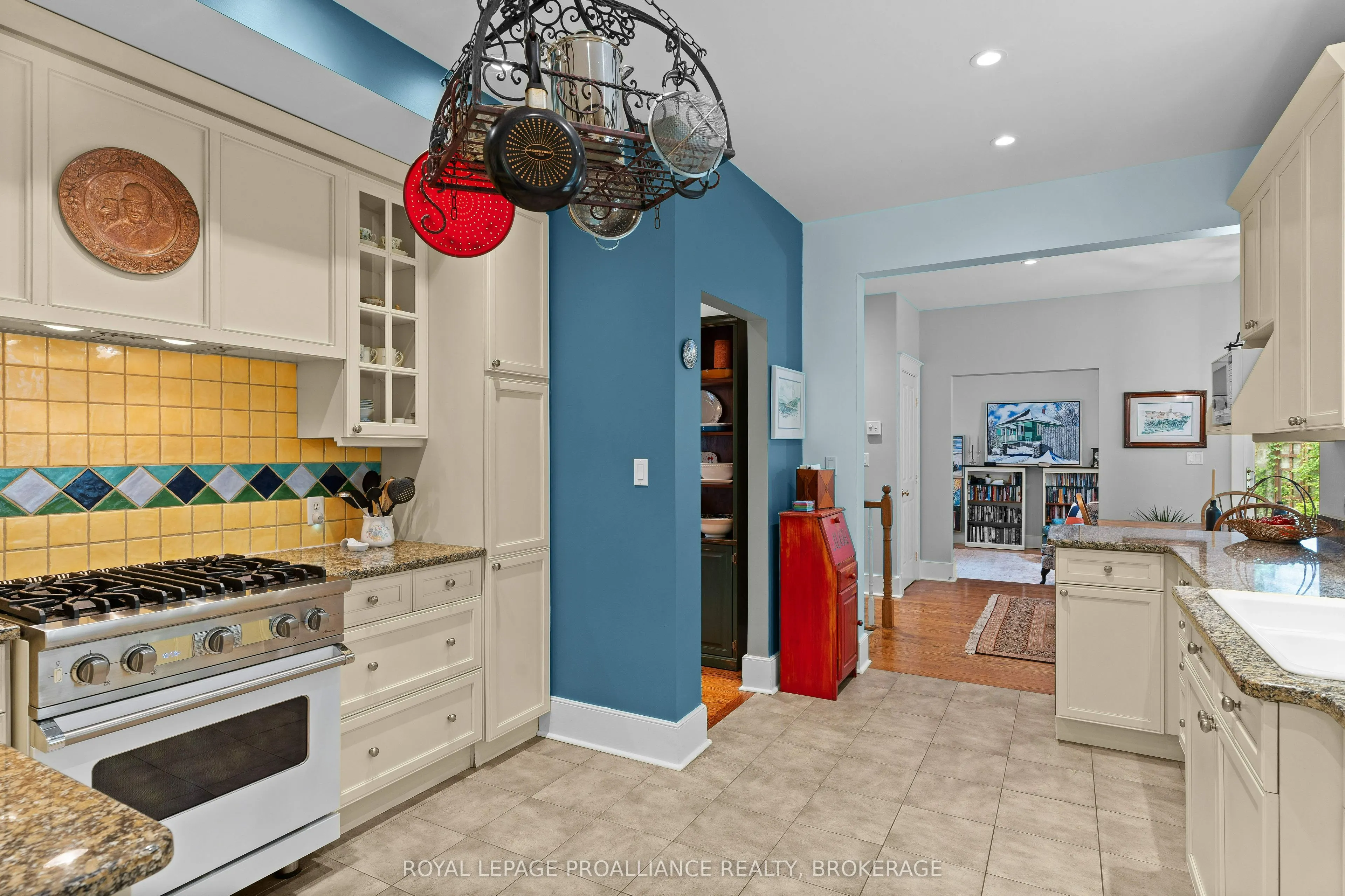 222 Green Bay Road