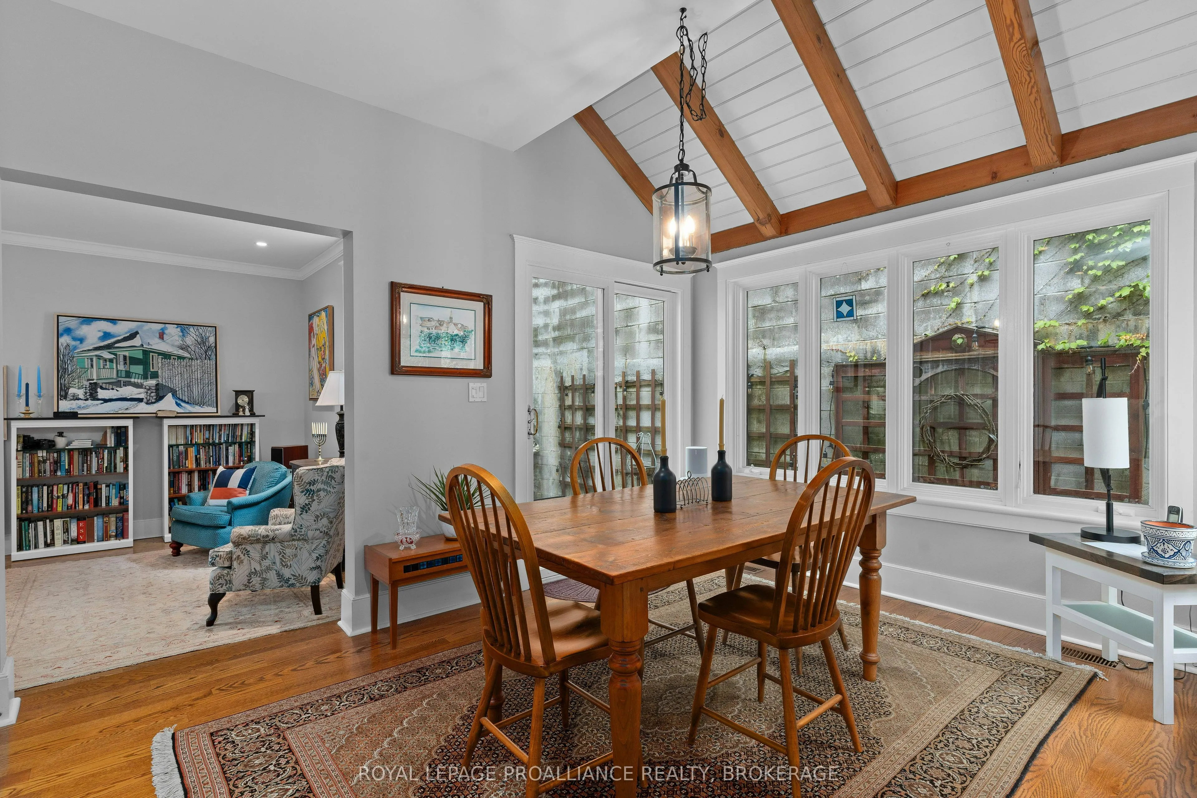 222 Green Bay Road