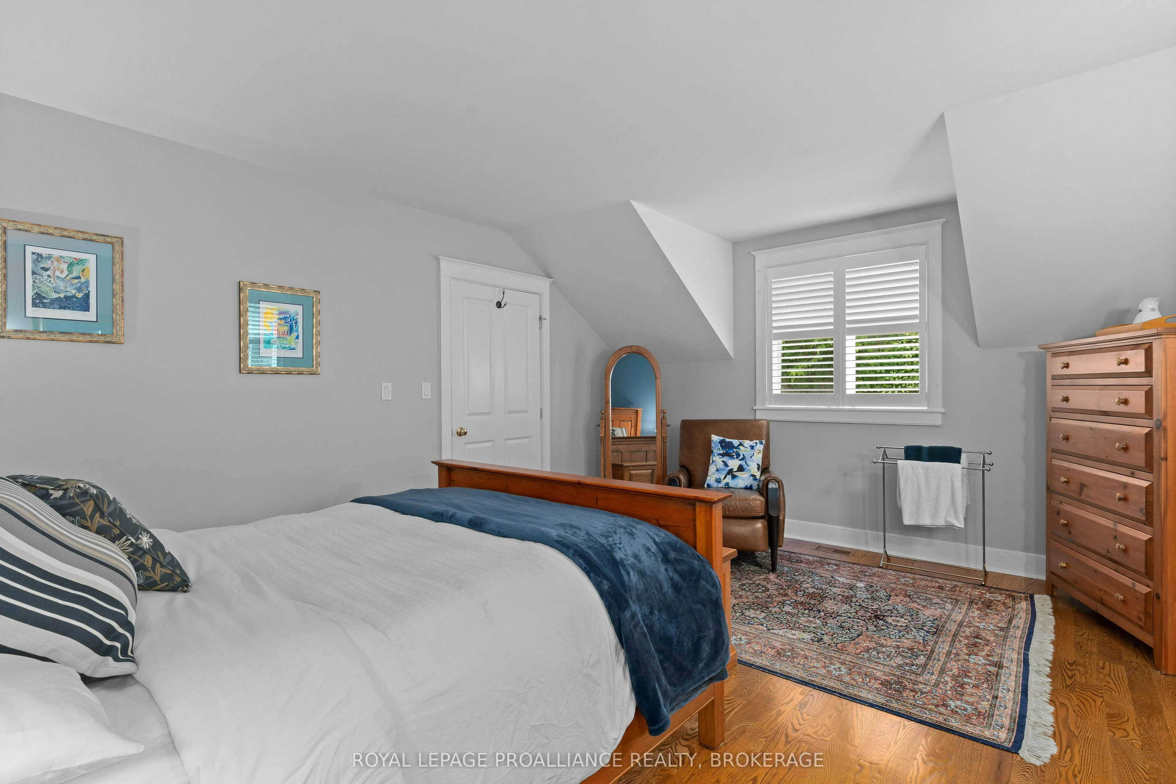 222 Green Bay Road
