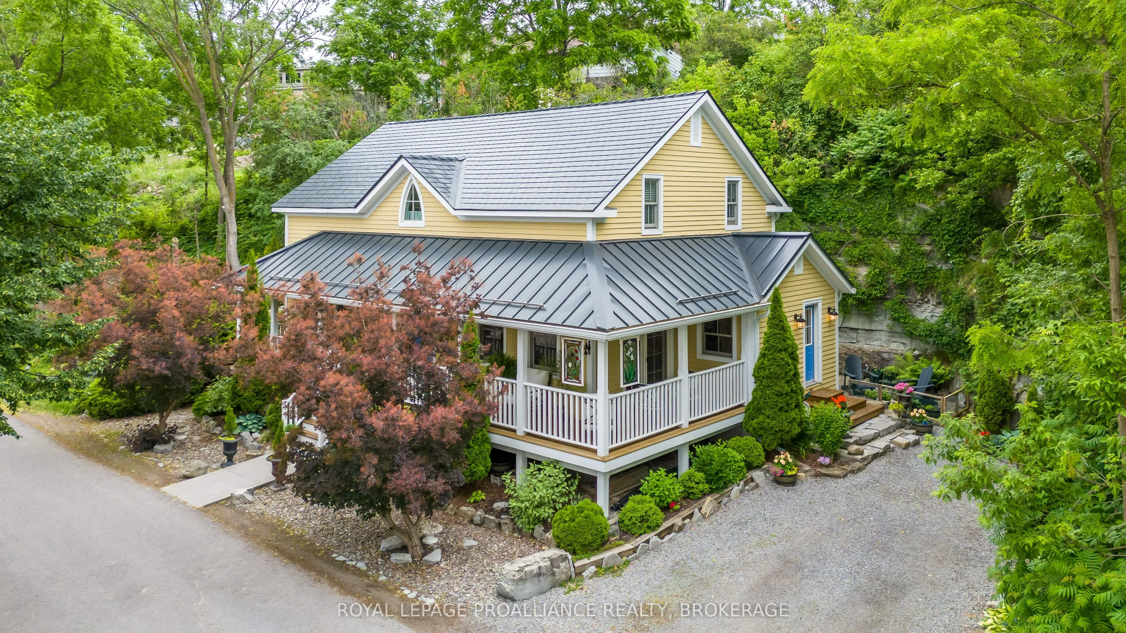 222 Green Bay Road
