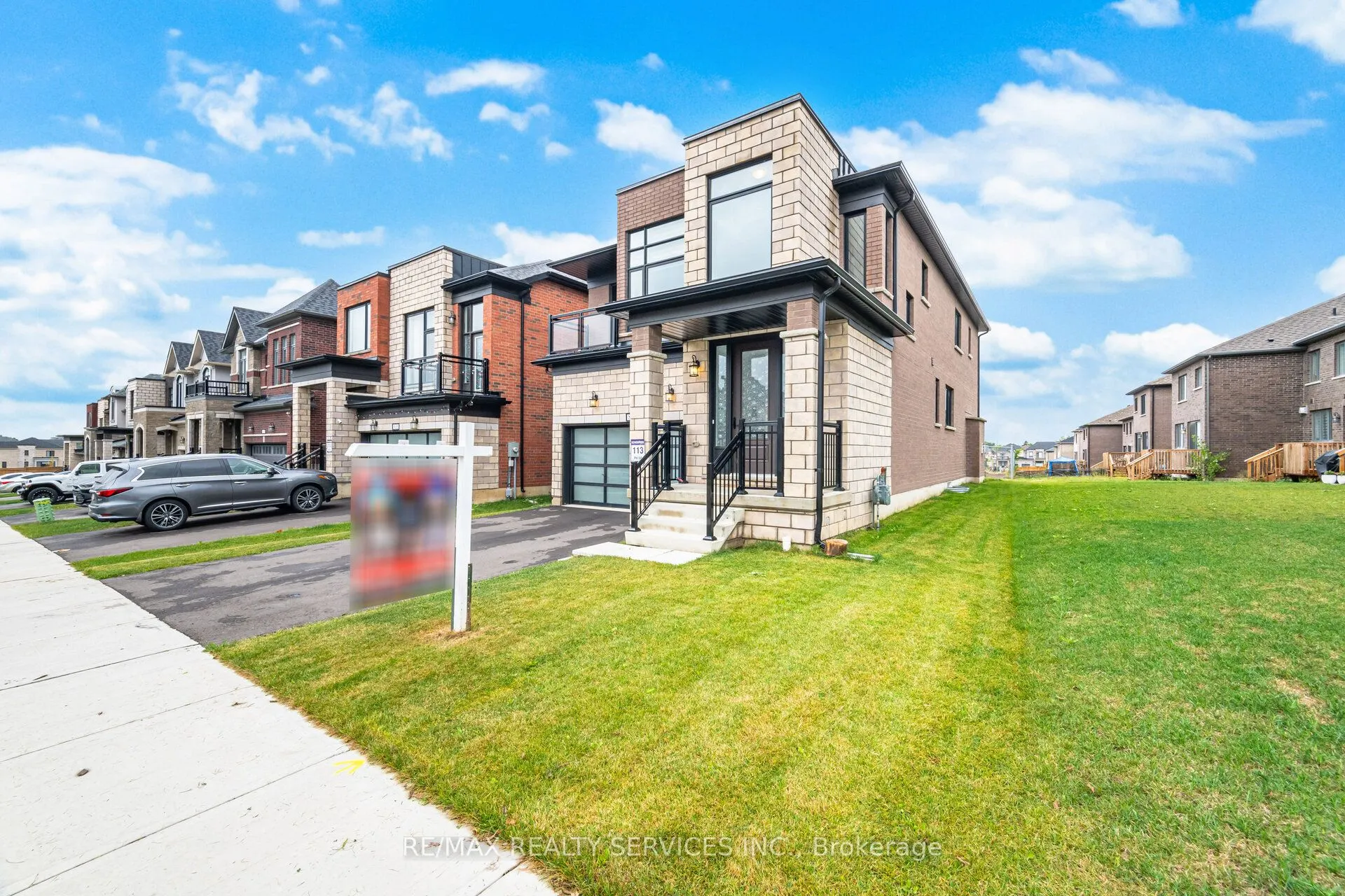 839 Sobeski Avenue