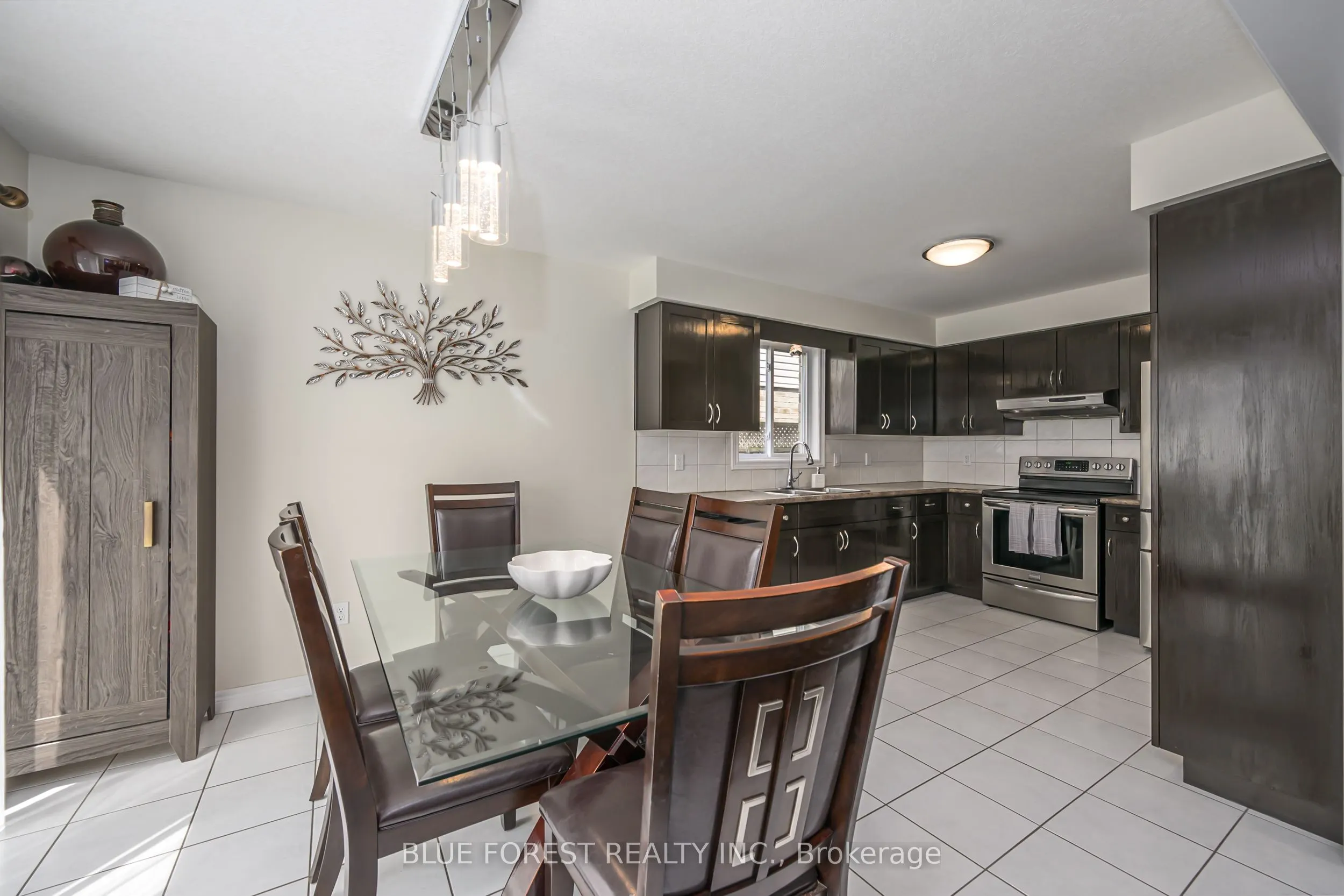 2875 Lemieux Walk