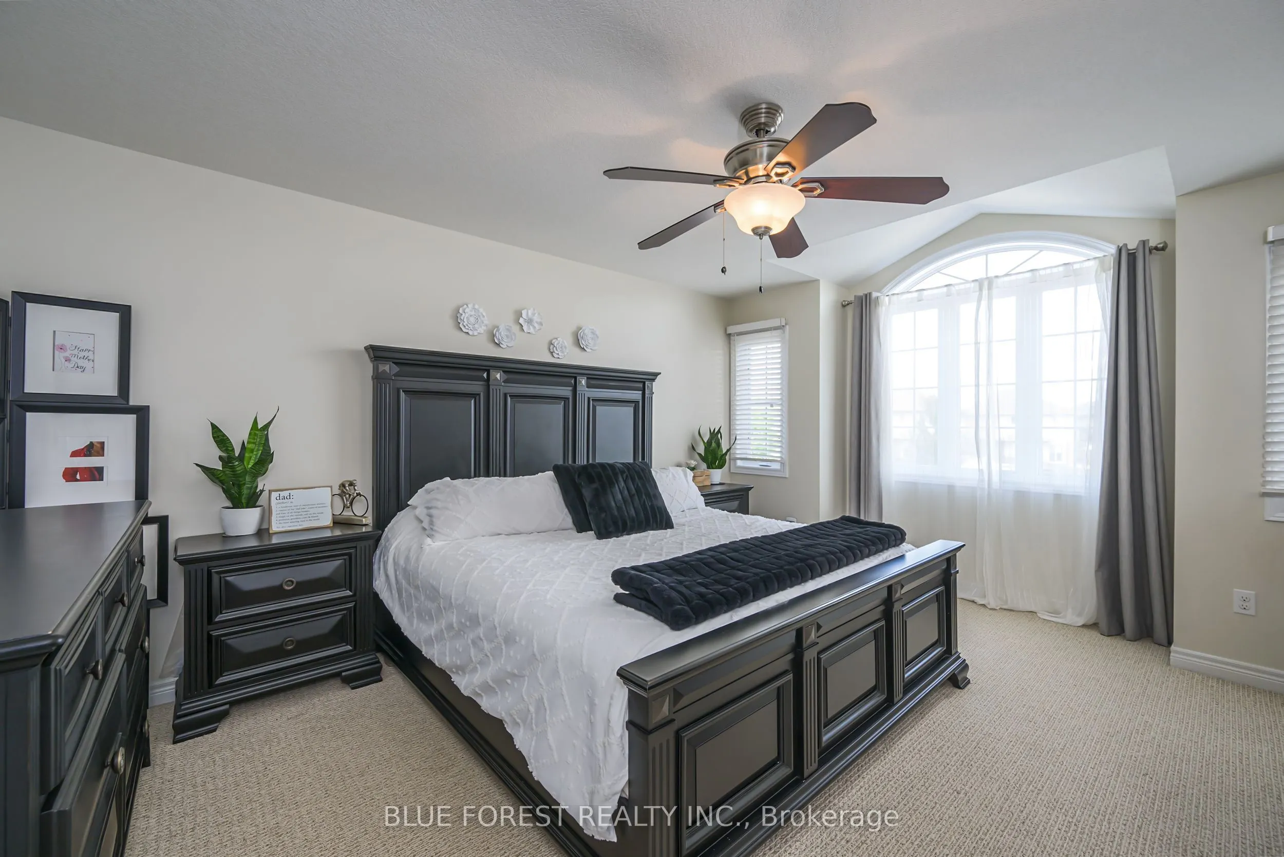2875 Lemieux Walk