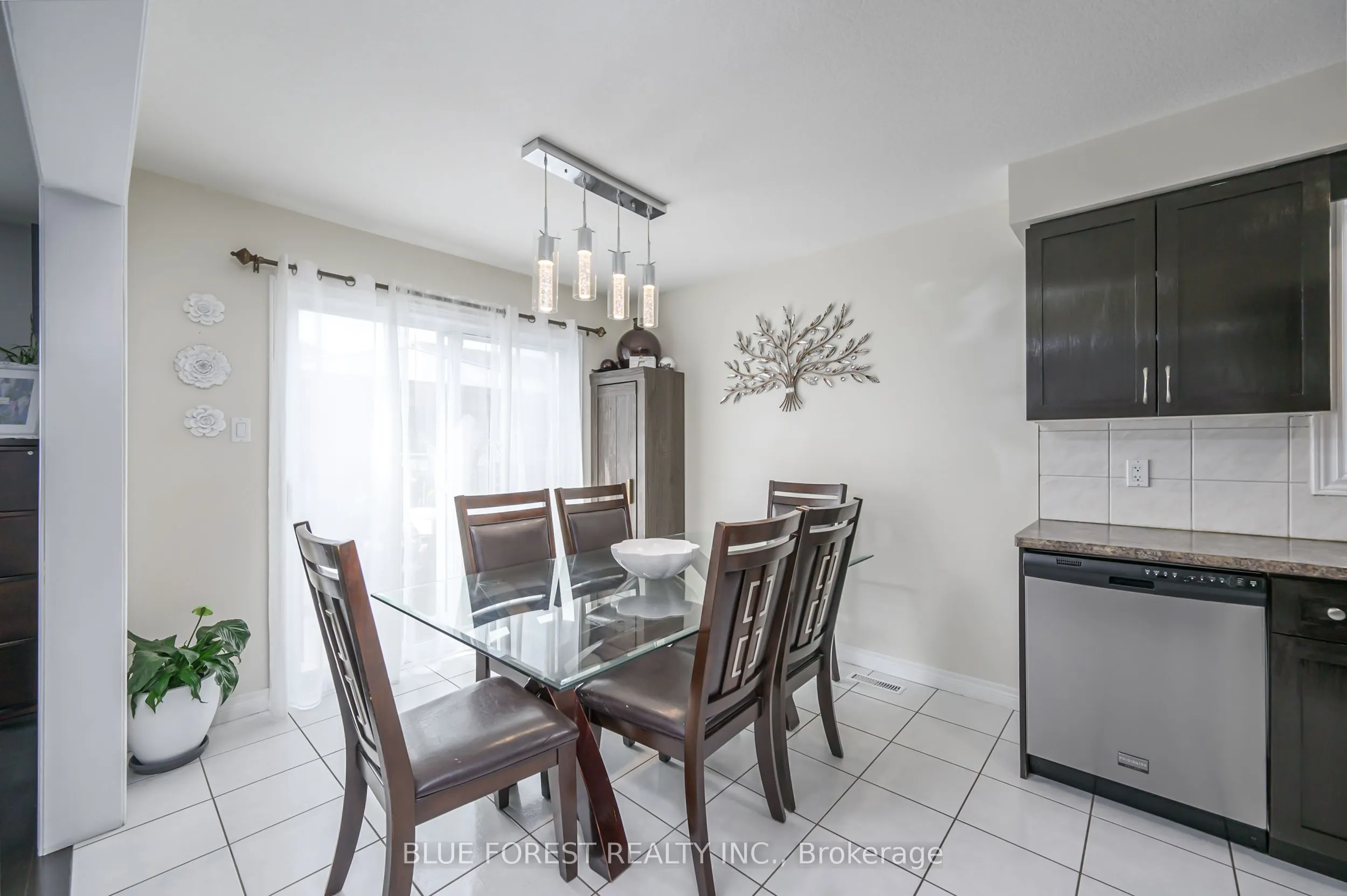 2875 Lemieux Walk
