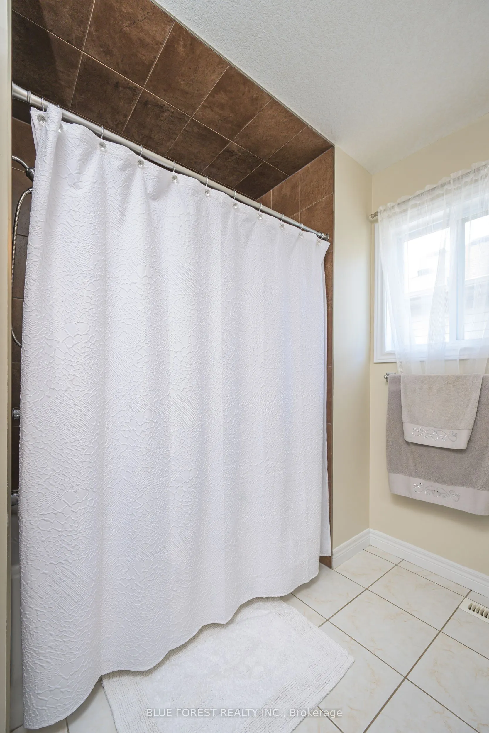 2875 Lemieux Walk
