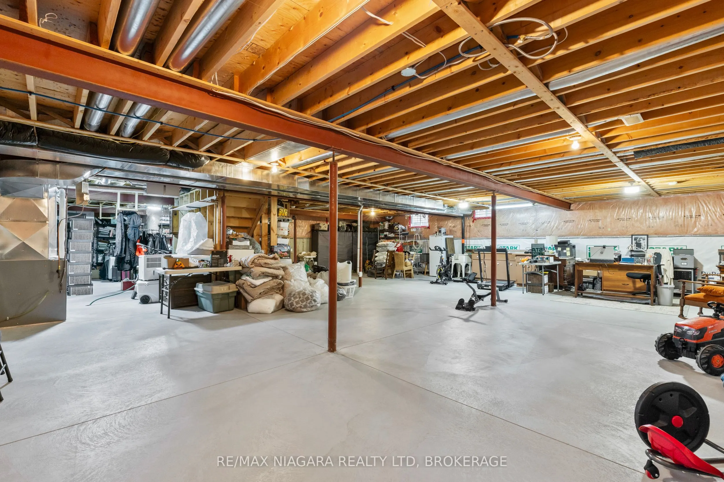 15 Loretta Drive