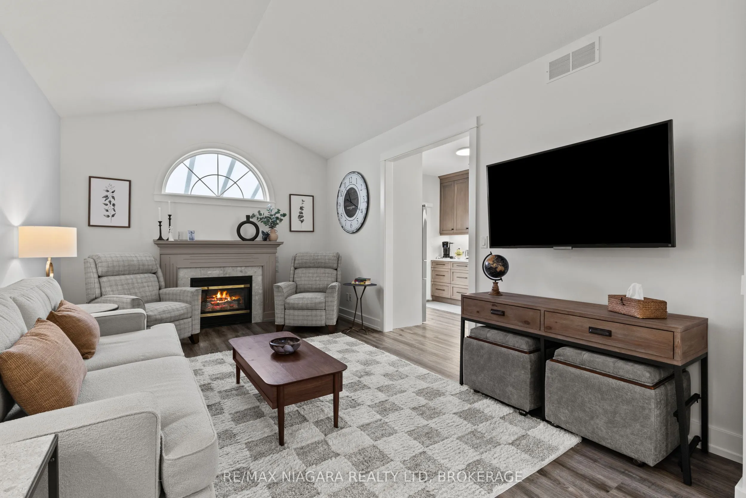 15 Loretta Drive